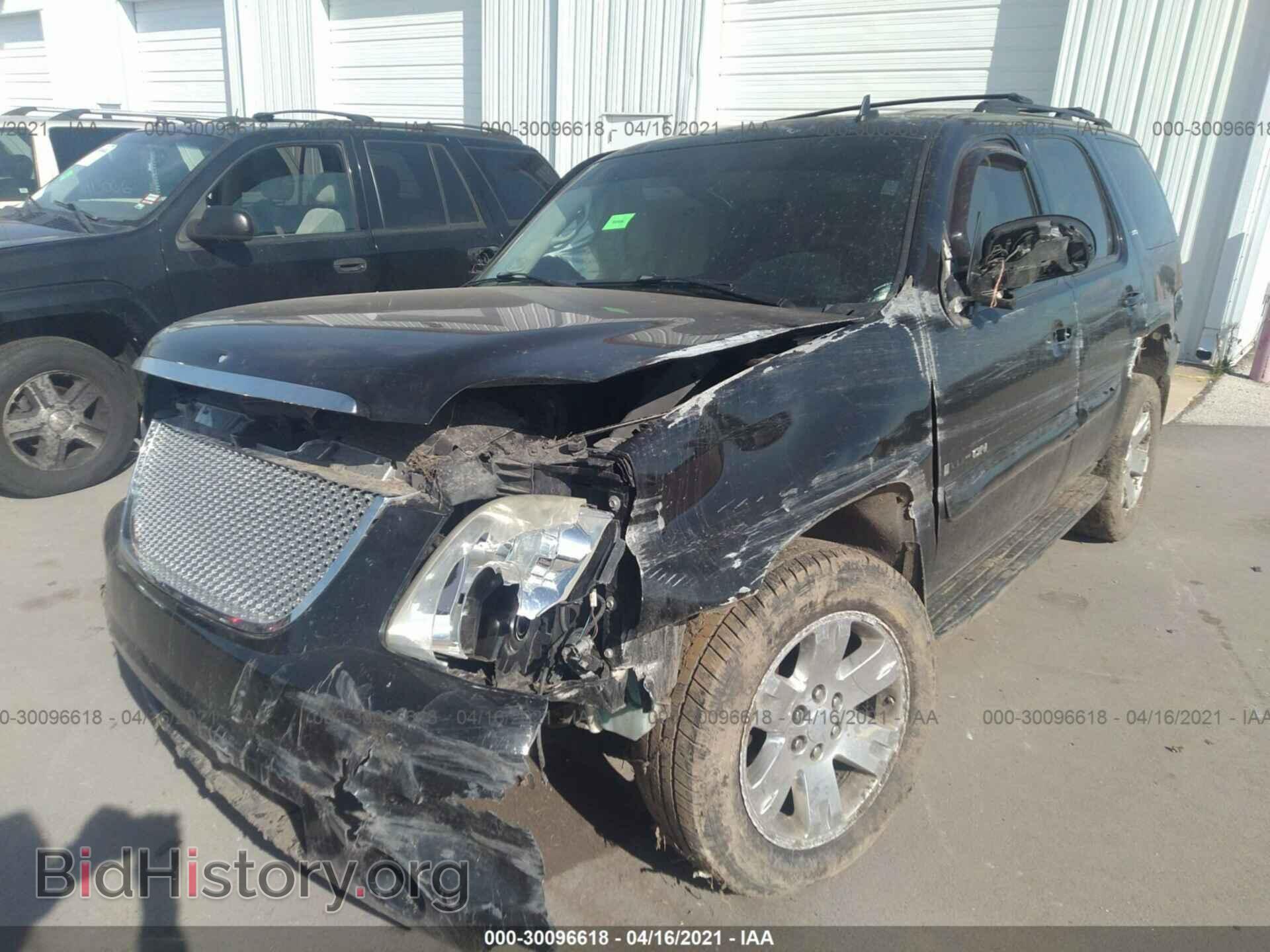 2007 GMC YUKON - VIN: 1GKFK130X7J232068 - Фото 2