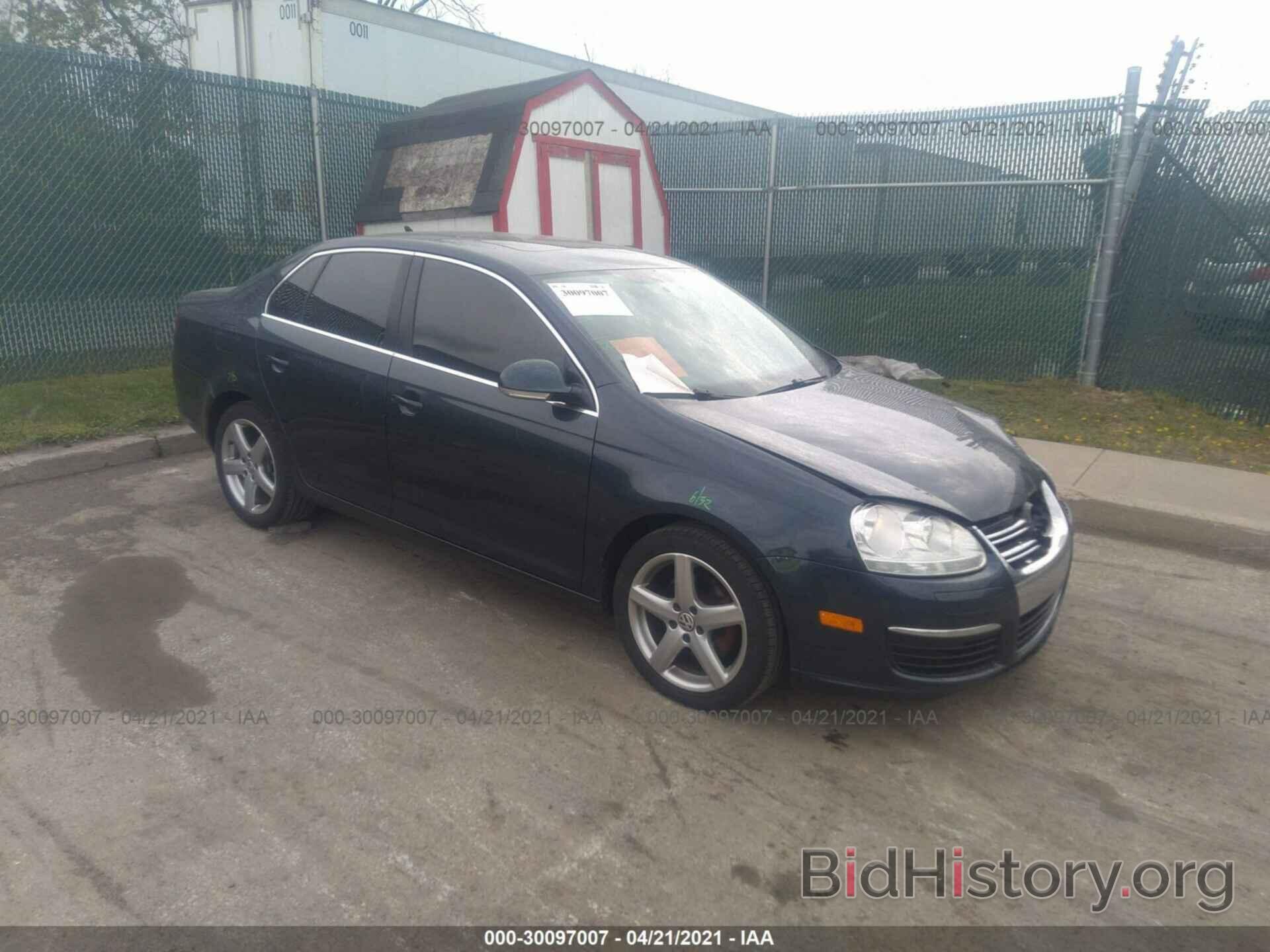 Photo 3VWRL7AJ9AM090288 - VOLKSWAGEN JETTA SEDAN 2010