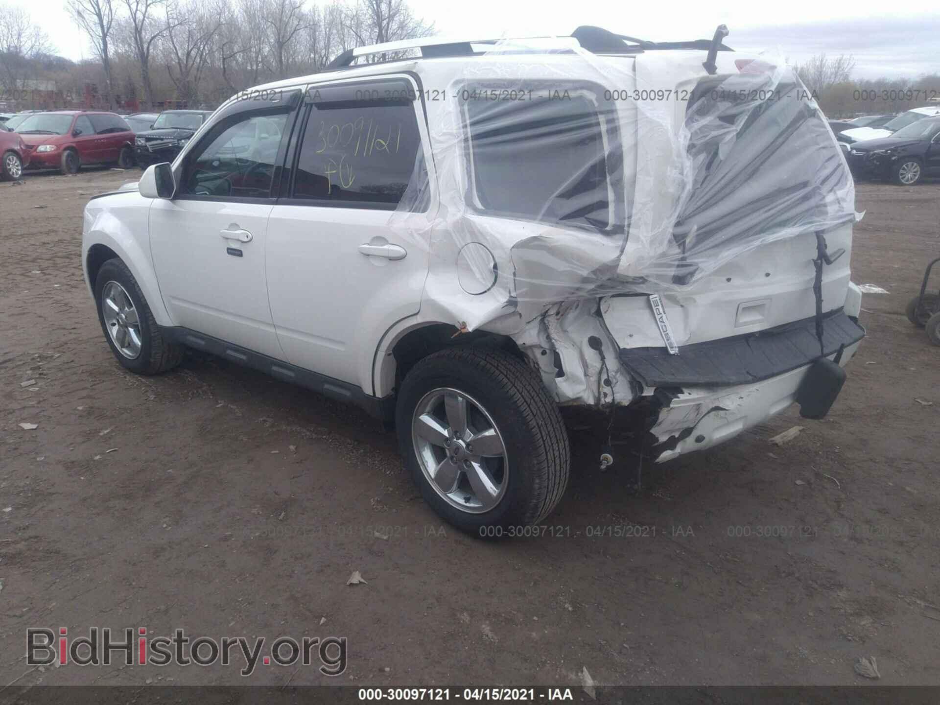 2011 FORD ESCAPE - VIN: 1FMCU0E77BKC37174 - Фото 3