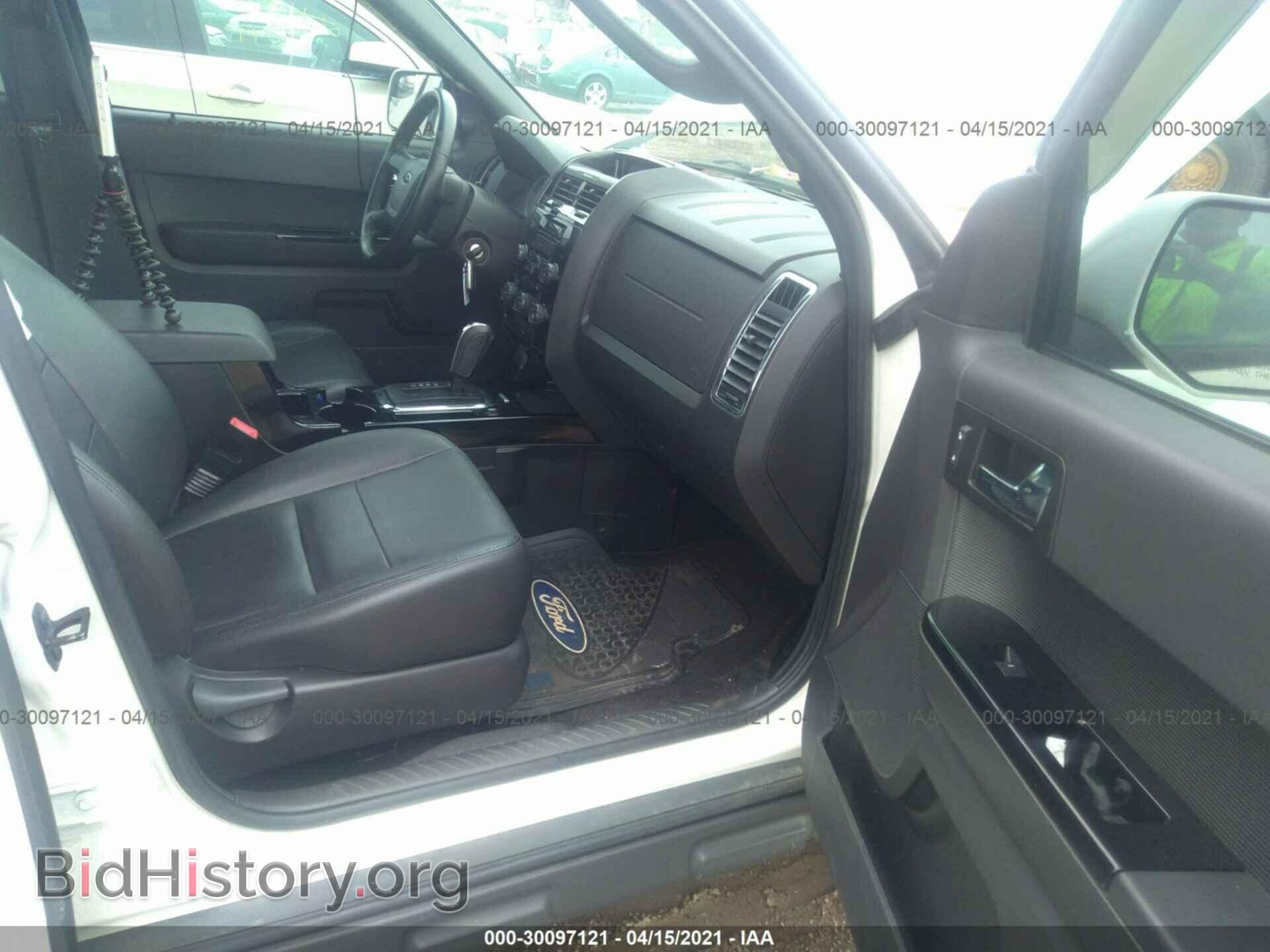2011 FORD ESCAPE - VIN: 1FMCU0E77BKC37174 - Фото 5