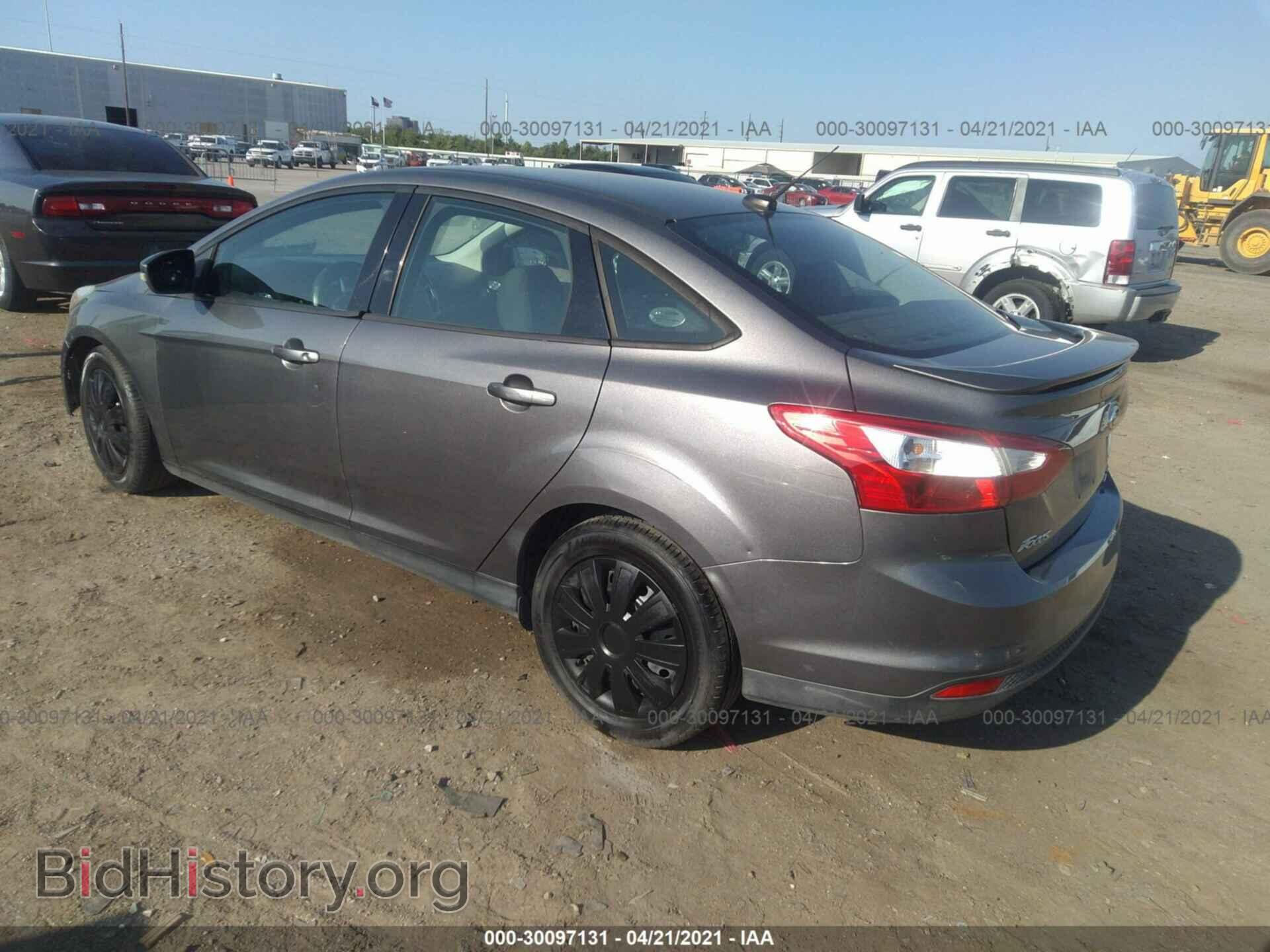2013 FORD FOCUS - VIN: 1FADP3F28DL106701 - Фото 3