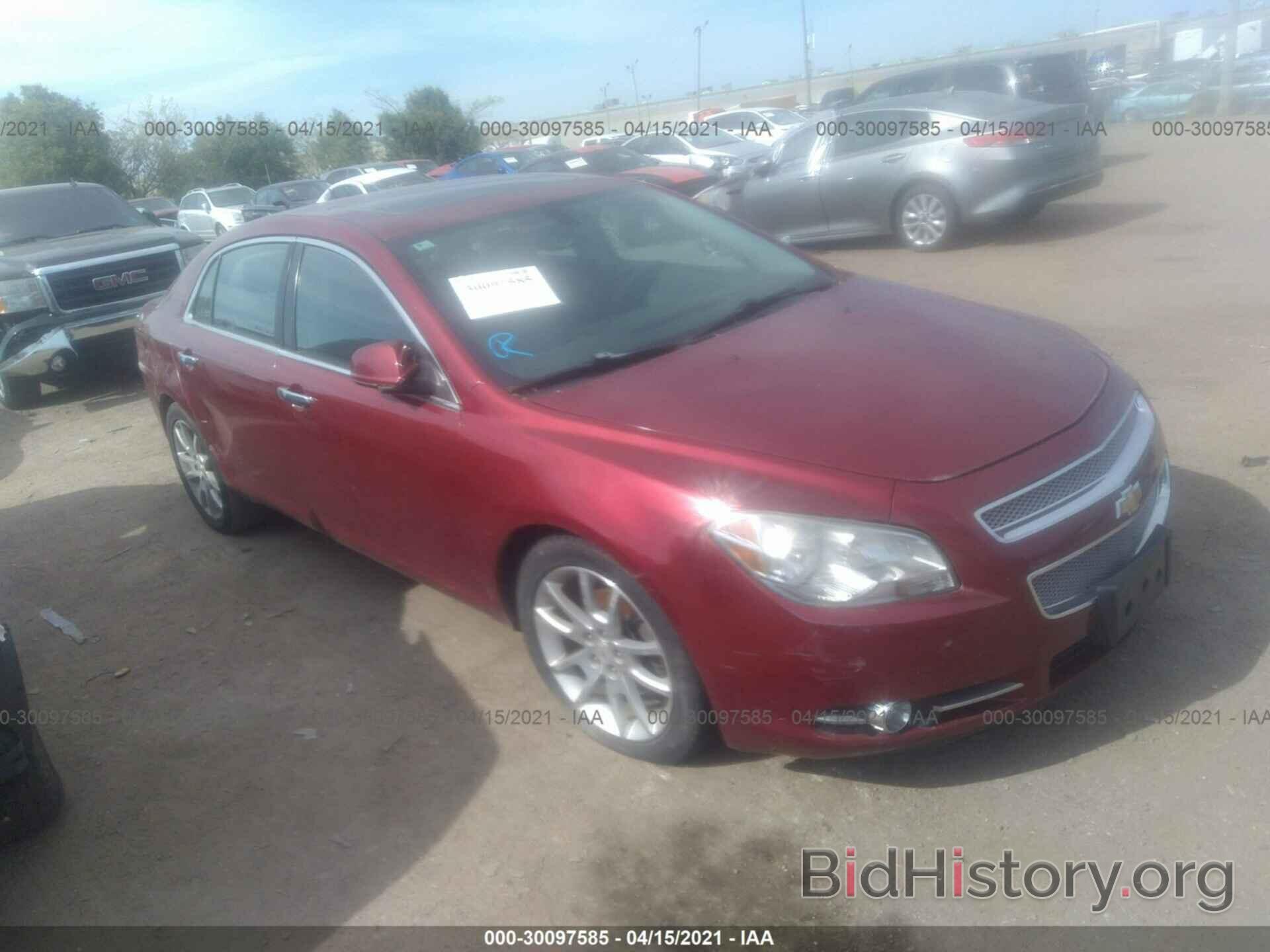 Photo 1G1ZE5E75AF247369 - CHEVROLET MALIBU 2010