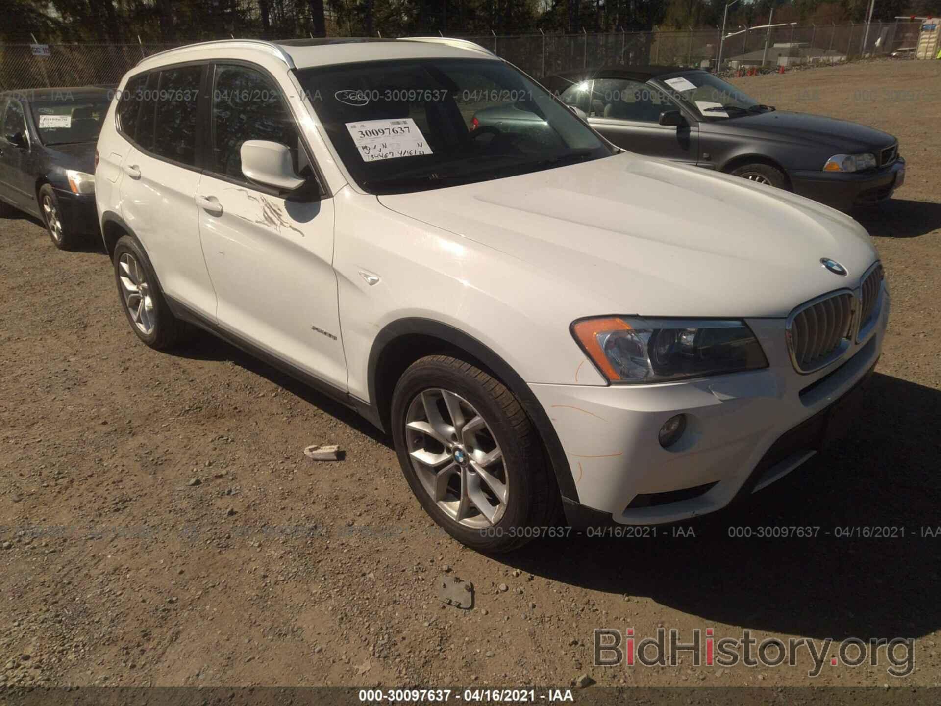 Photo 5UXWX7C5XBL731251 - BMW X3 2011