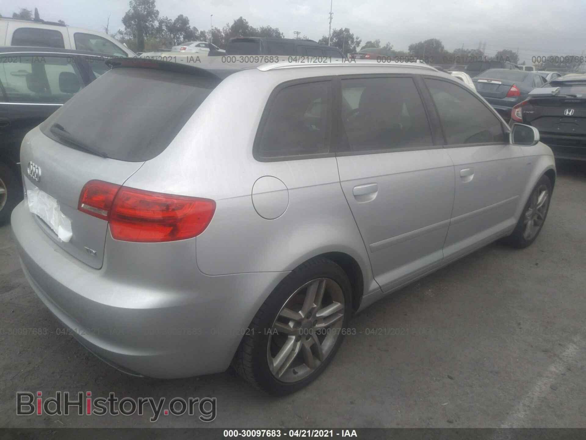2011 AUDI A3 - VIN: WAUKJAFM4BA088096 - Фото 4