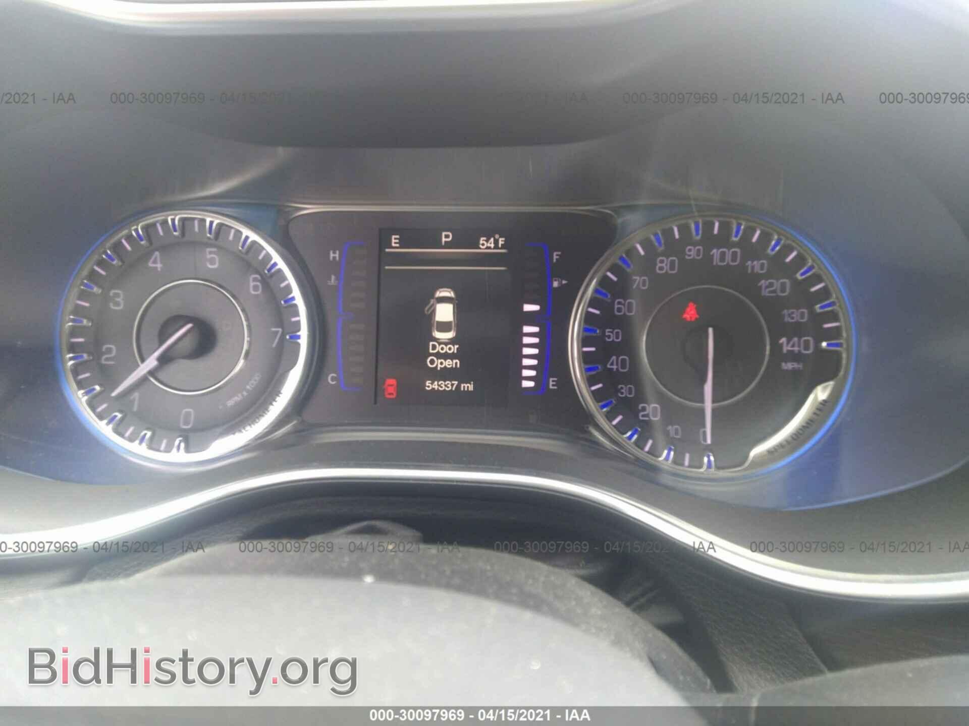 2017 CHRYSLER 200 - VIN: 1C3CCCFB8HN509271 - Photo 7