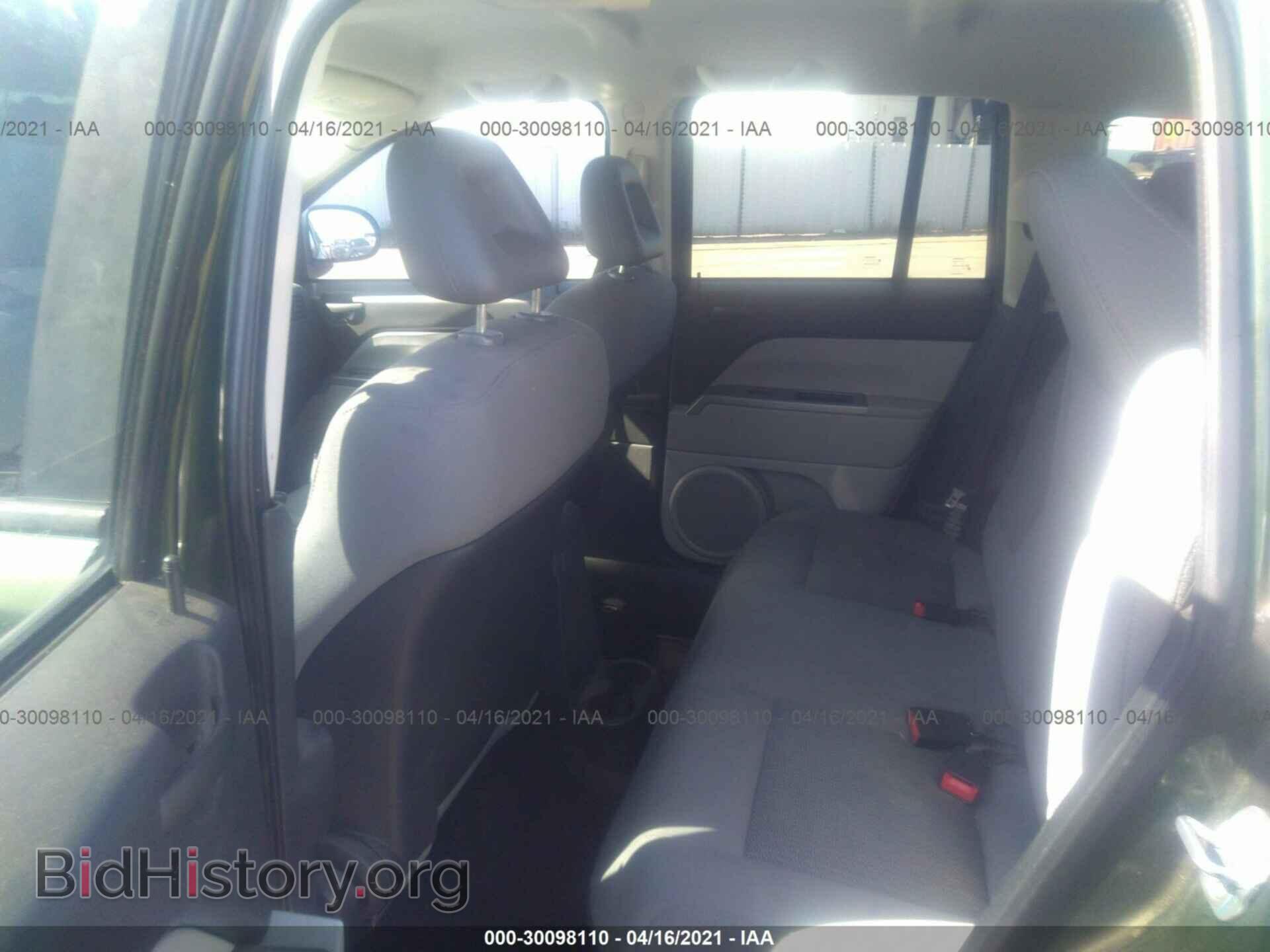 2007 JEEP COMPASS - VIN: 1J8FF47W57D385495 - Фото 8