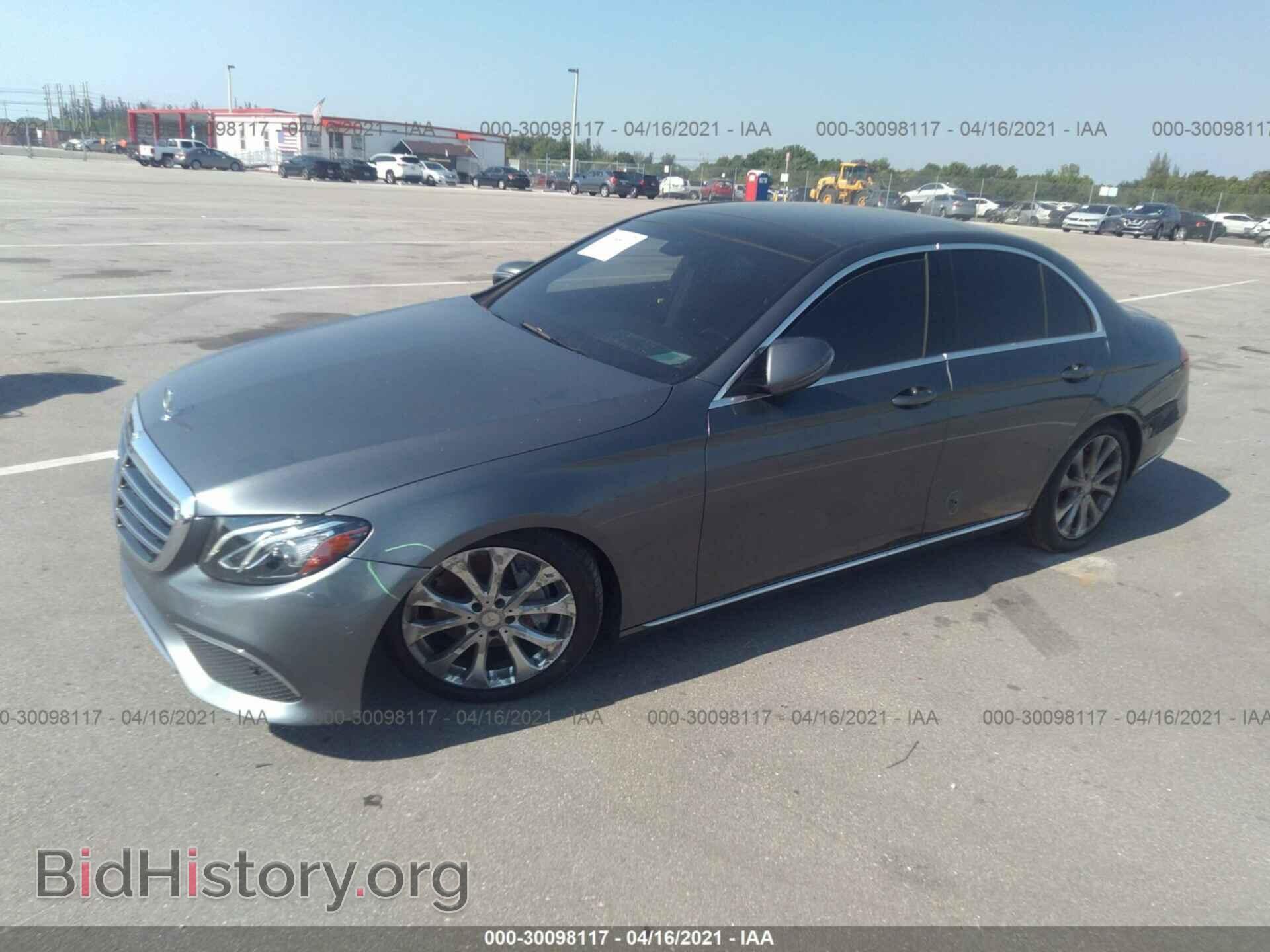 2017 MERCEDES-BENZ E-CLASS - VIN: WDDZF4JB9HA223145 - Фото 2