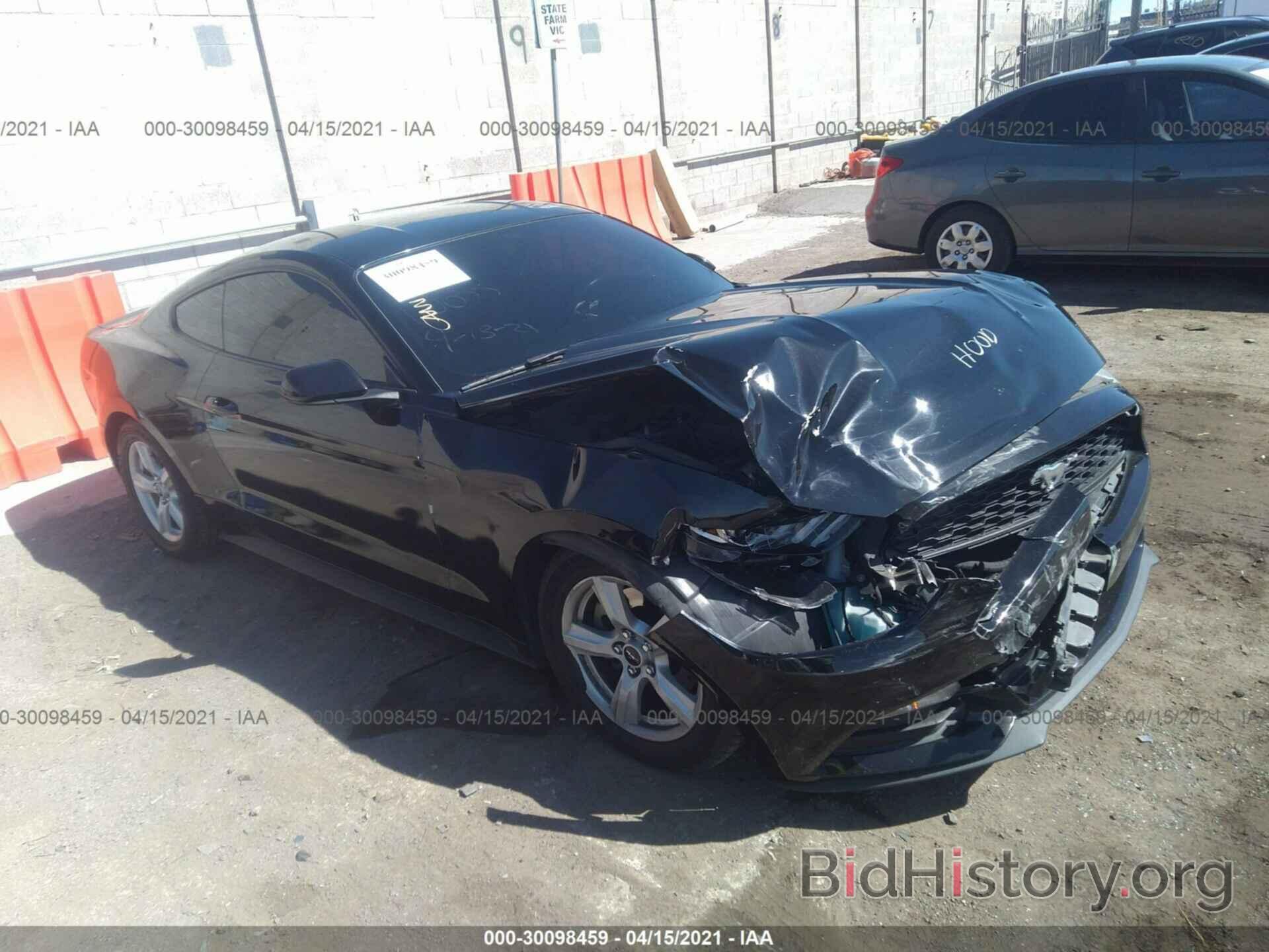 Photo 1FA6P8AM6F5387919 - FORD MUSTANG 2015