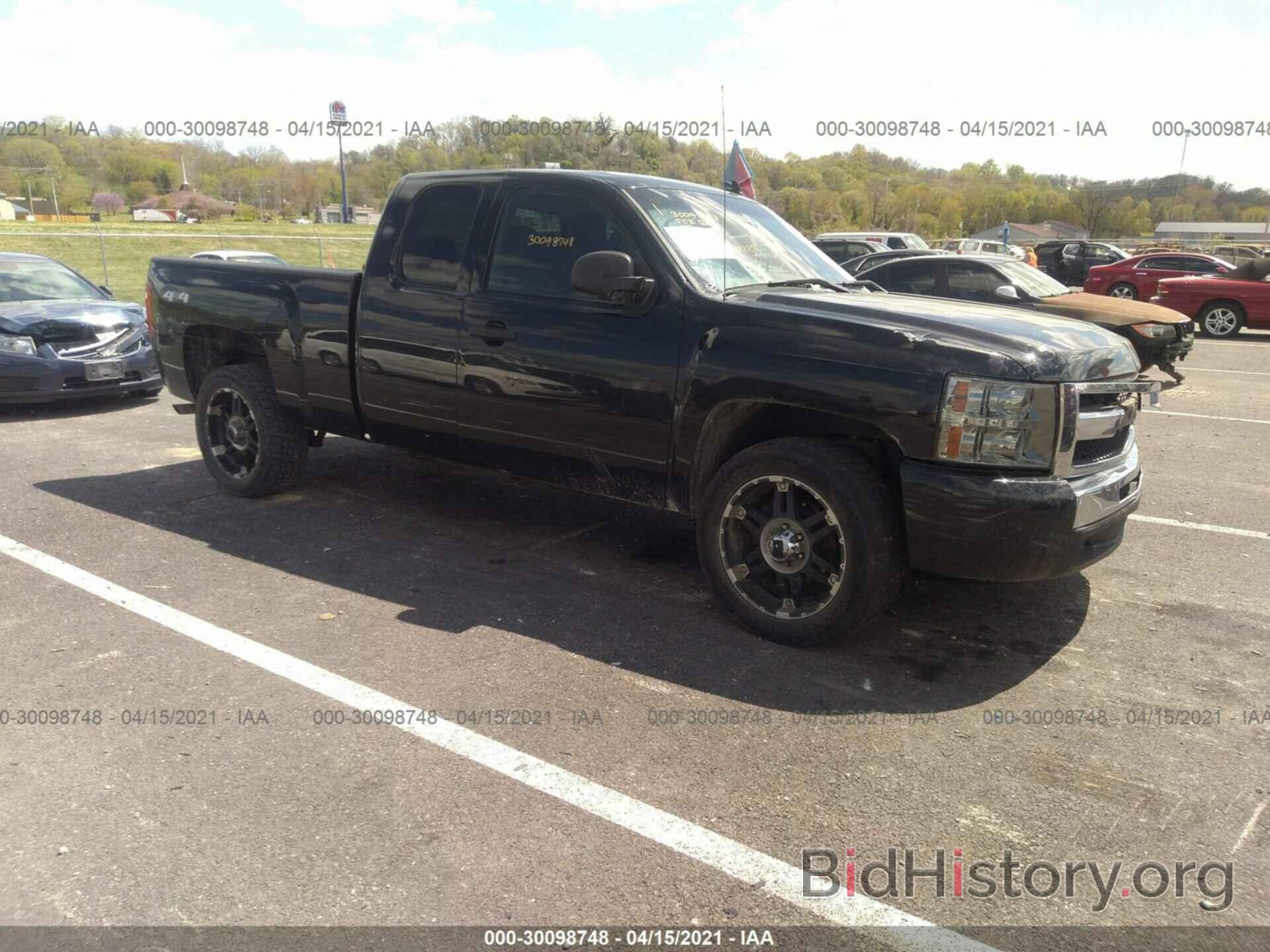 Photo 1GCRKREA9BZ275940 - CHEVROLET SILVERADO 1500 2011