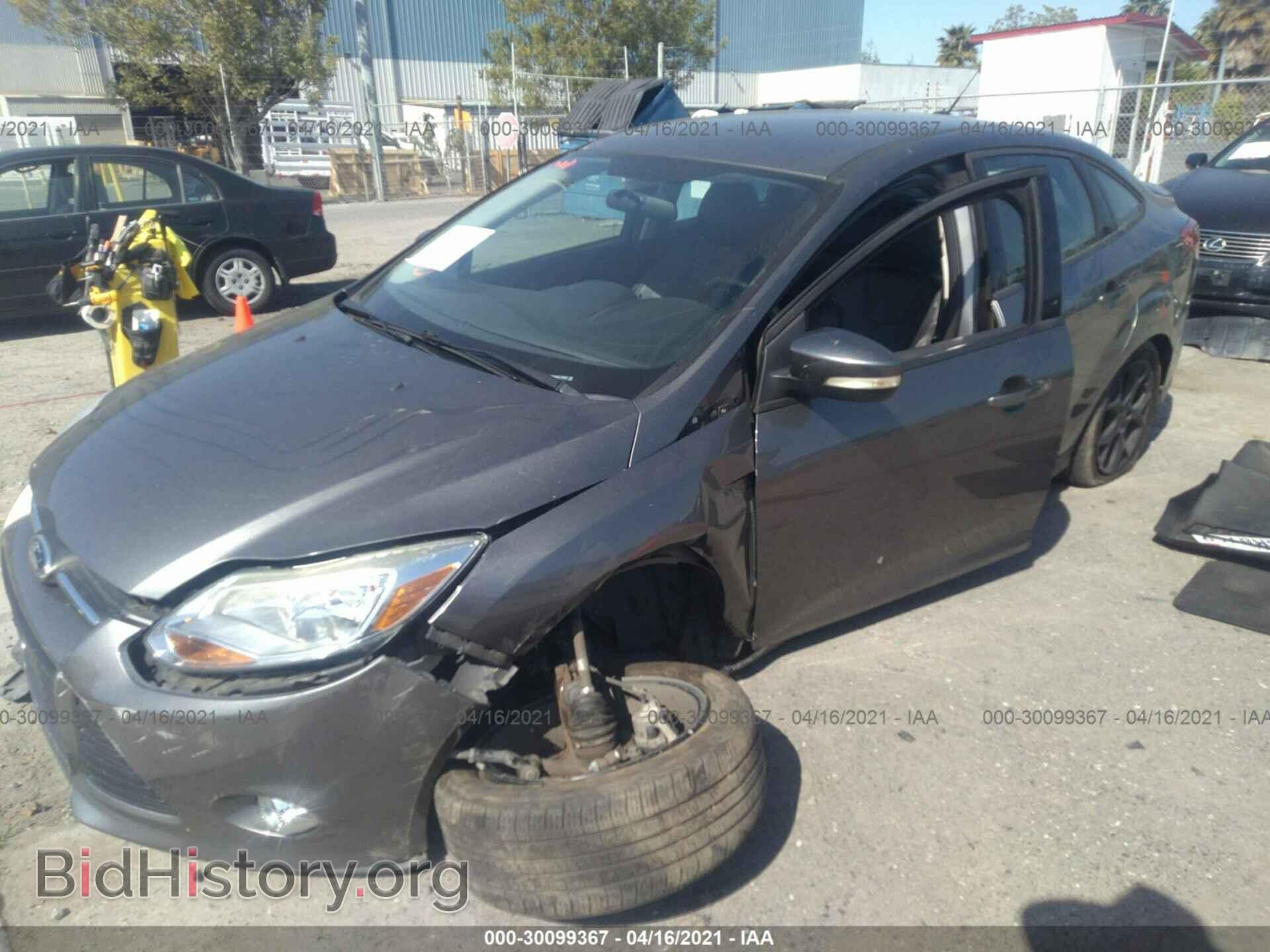 2013 FORD FOCUS - VIN: 1FADP3F28DL170947 - Photo 2