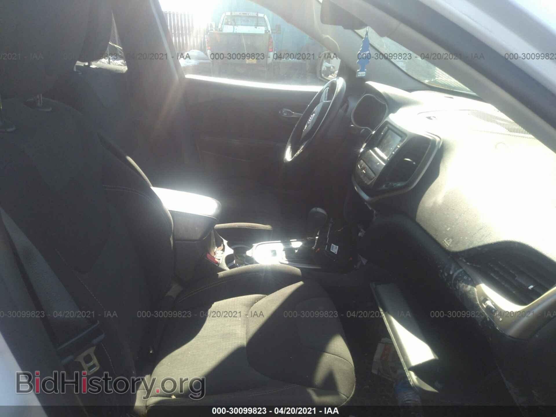 2016 JEEP CHEROKEE - VIN: 1C4PJMCS8GW166399 - Фото 5