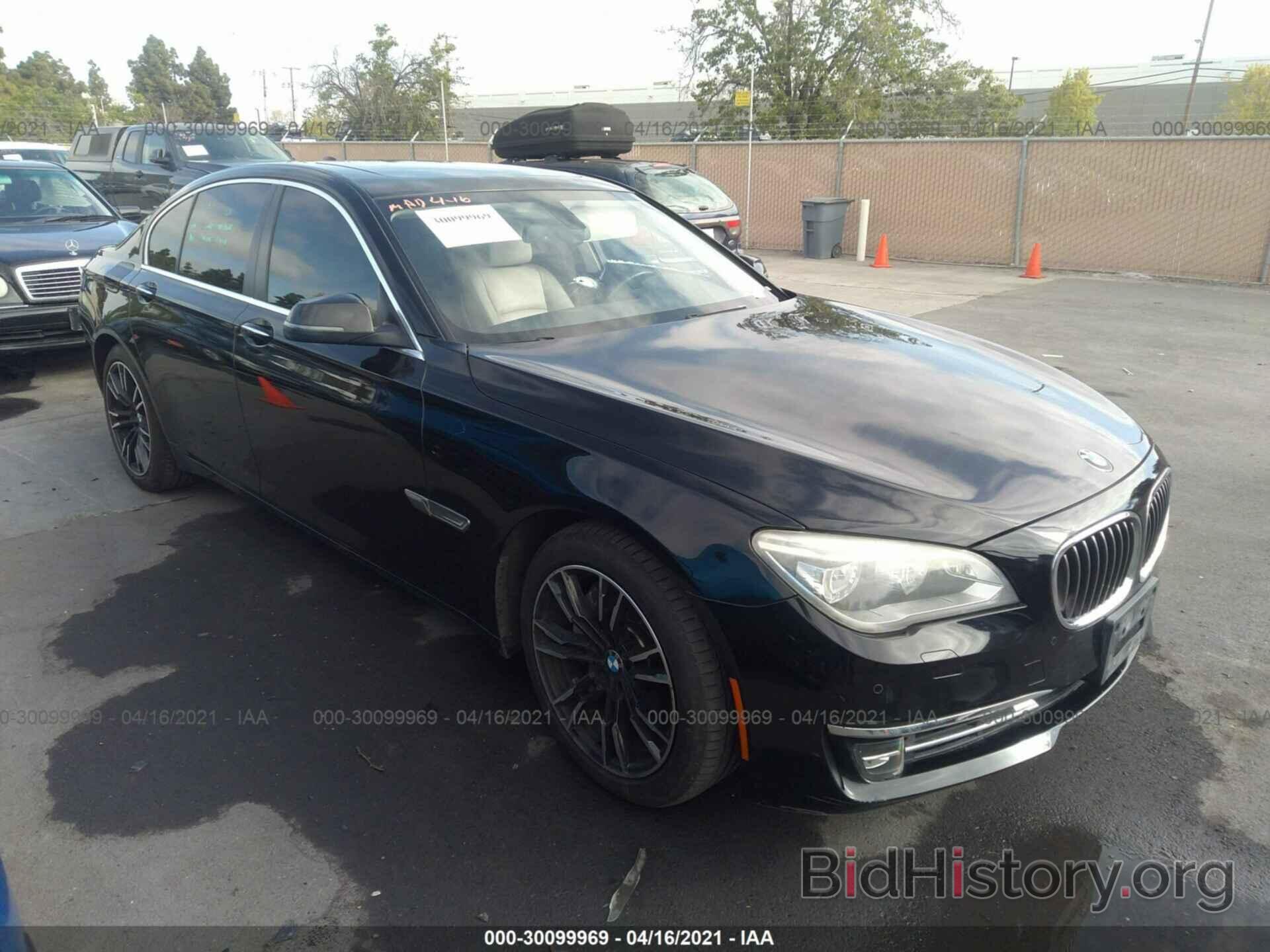 Photo WBAYA6C51DC995156 - BMW 7 SERIES 2013