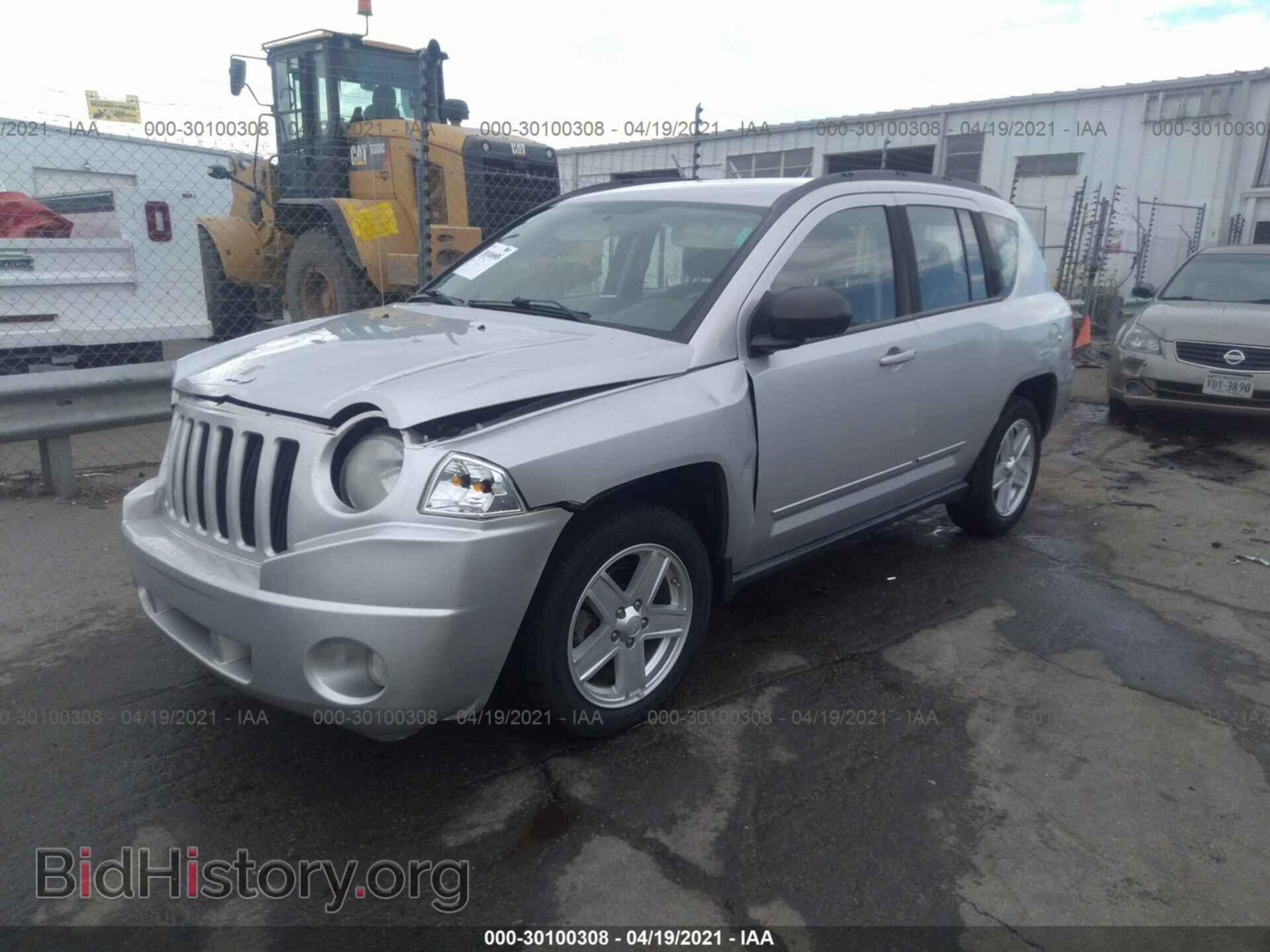 2010 JEEP COMPASS - VIN: 1J4NT4FB7AD549454 - Фото 2