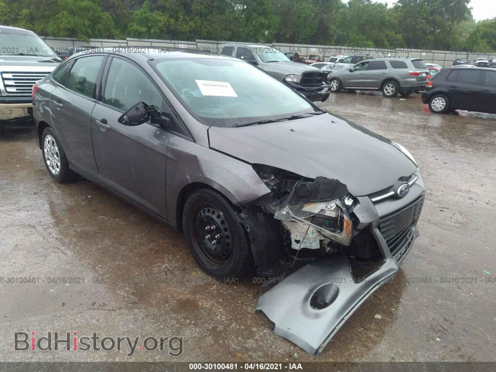 Photo 1FAHP3F22CL302018 - FORD FOCUS 2012