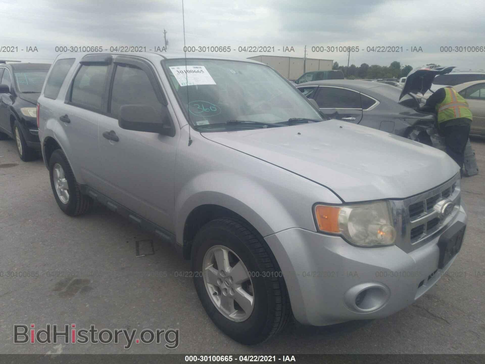 Фотография 1FMCU0C74BKB83822 - FORD ESCAPE 2011