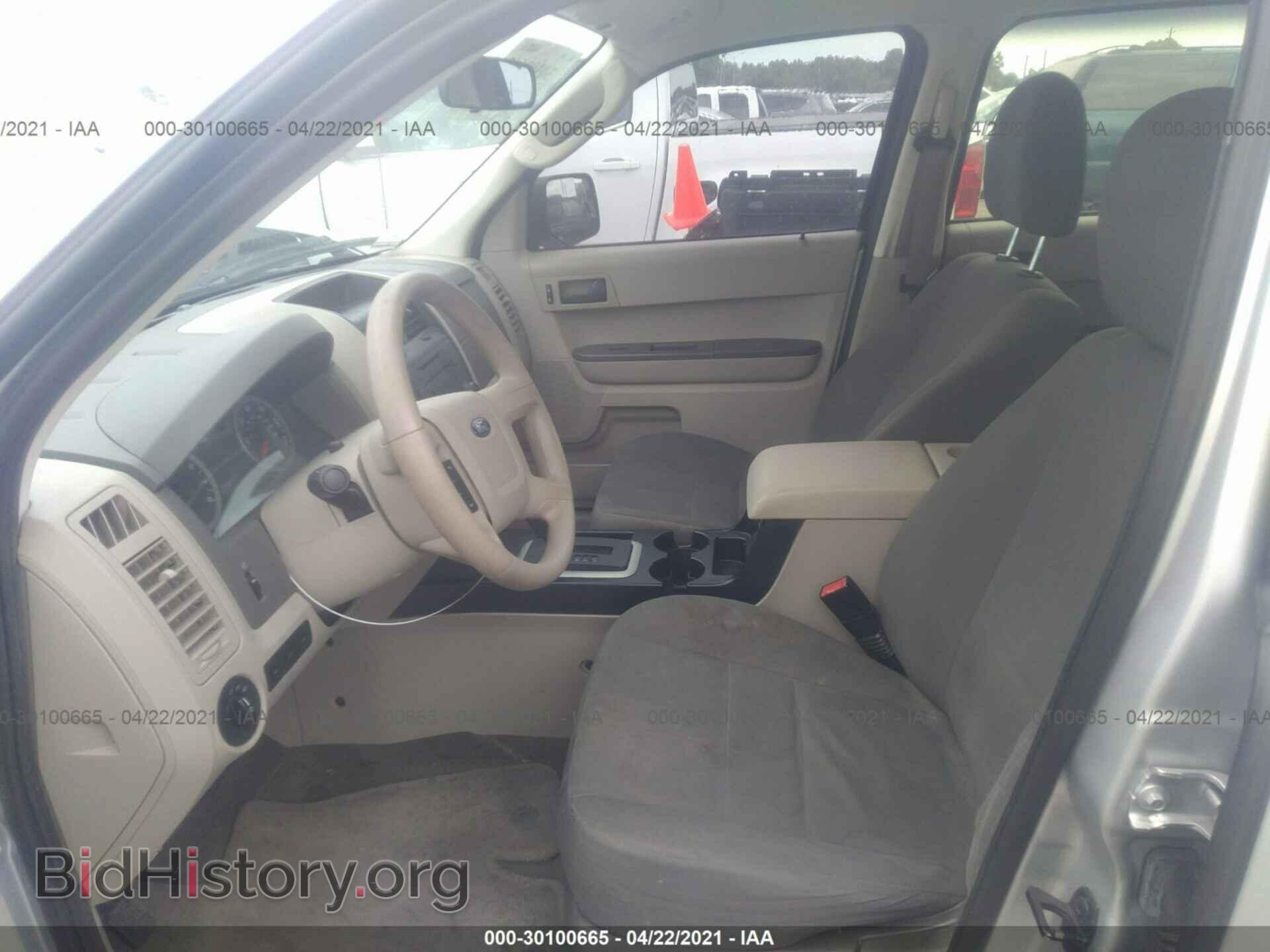 2011 FORD ESCAPE - VIN: 1FMCU0C74BKB83822 - Фото 5