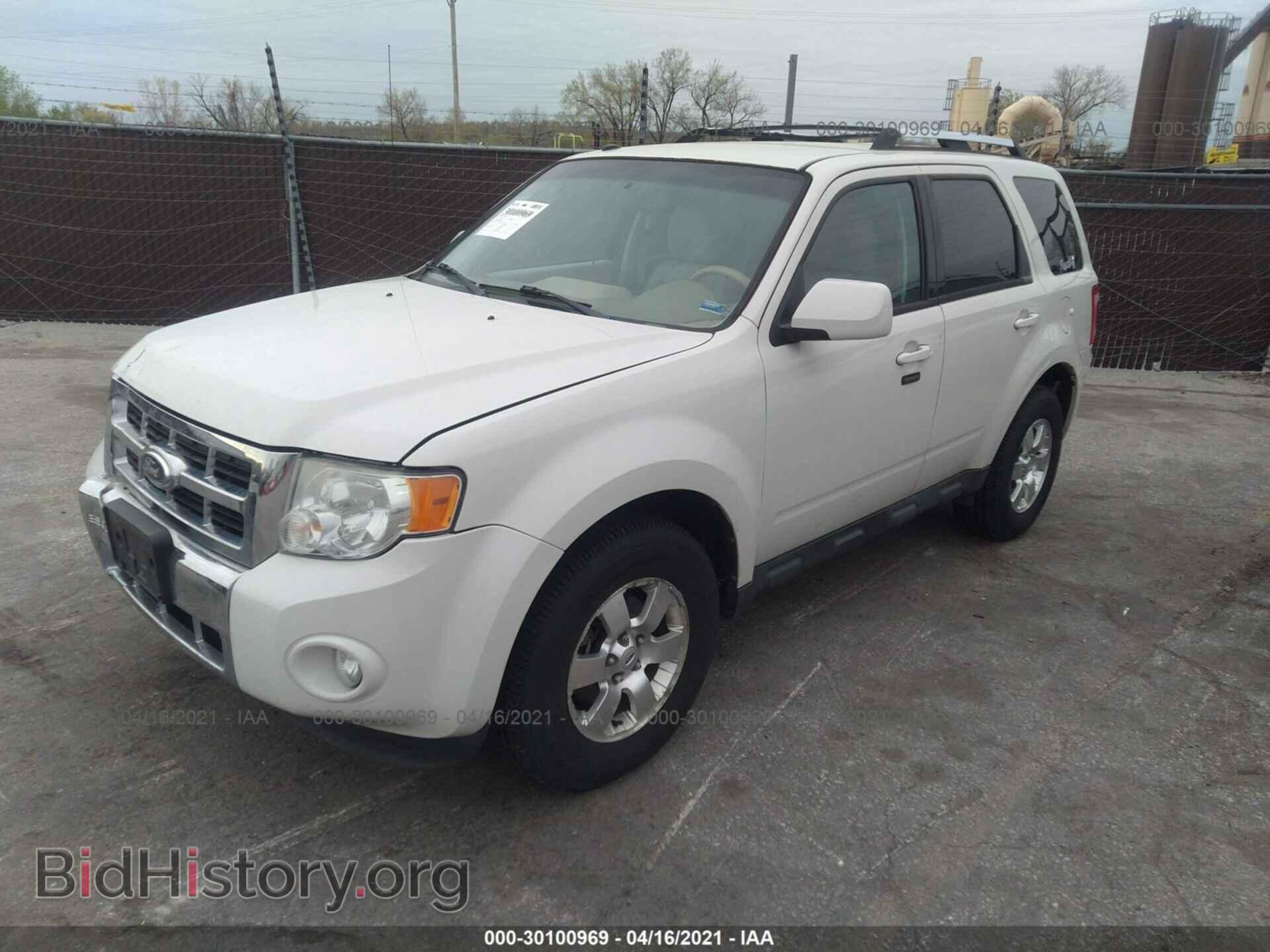 2011 FORD ESCAPE - VIN: 1FMCU9EG5BKB35800 - Фото 2