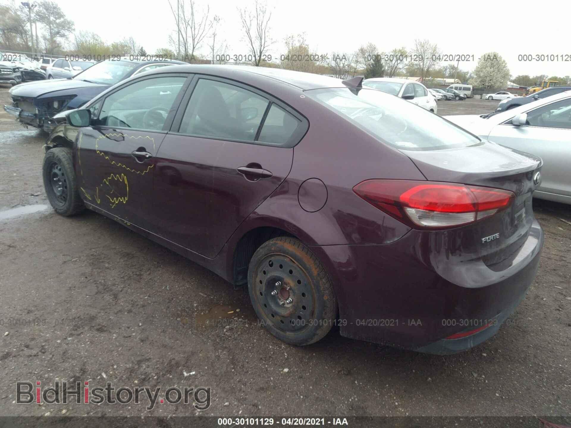 2017 KIA FORTE - VIN: 3KPFK4A78HE040434 - Фото 3