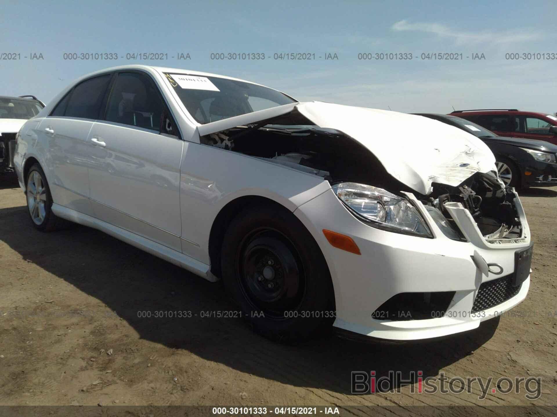 Photo WDDHF5KB6DA699556 - MERCEDES-BENZ E-CLASS 2013