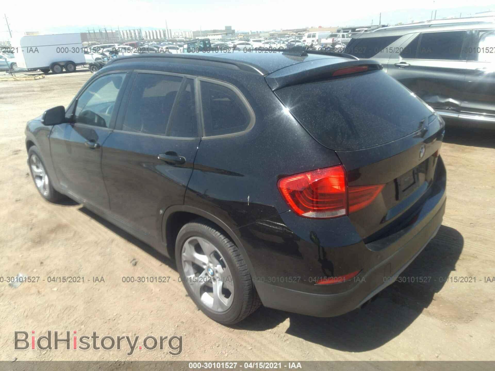 2015 BMW X1 - VIN: WBAVM1C54FVZ93809 - Фото 3