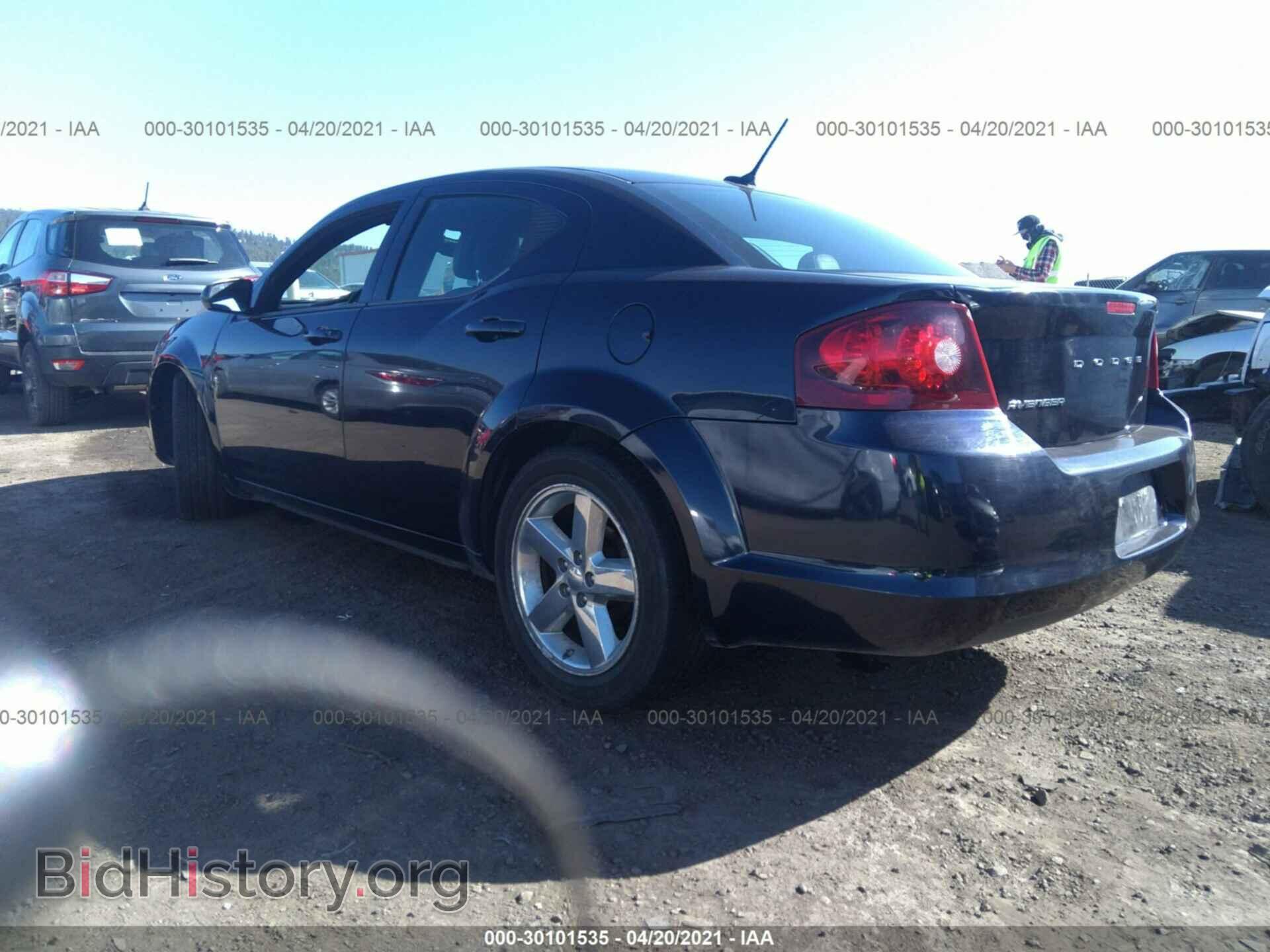 2011 DODGE AVENGER - VIN: 1B3BD2FB2BN574608 - Фото 3
