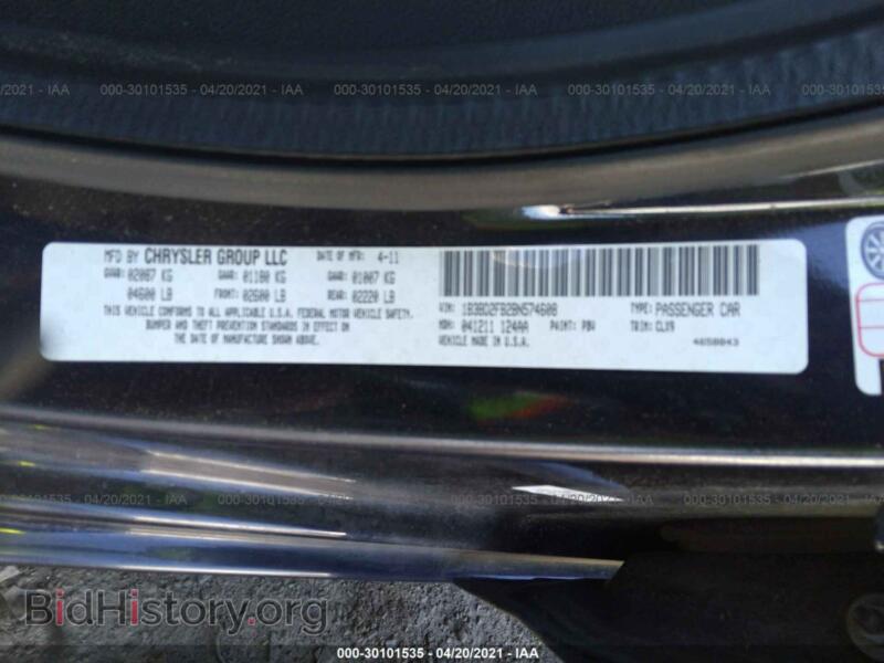 2011 Dodge AVENGER (VIN 1B3BD2FB2BN574608) — photo 9 of 10