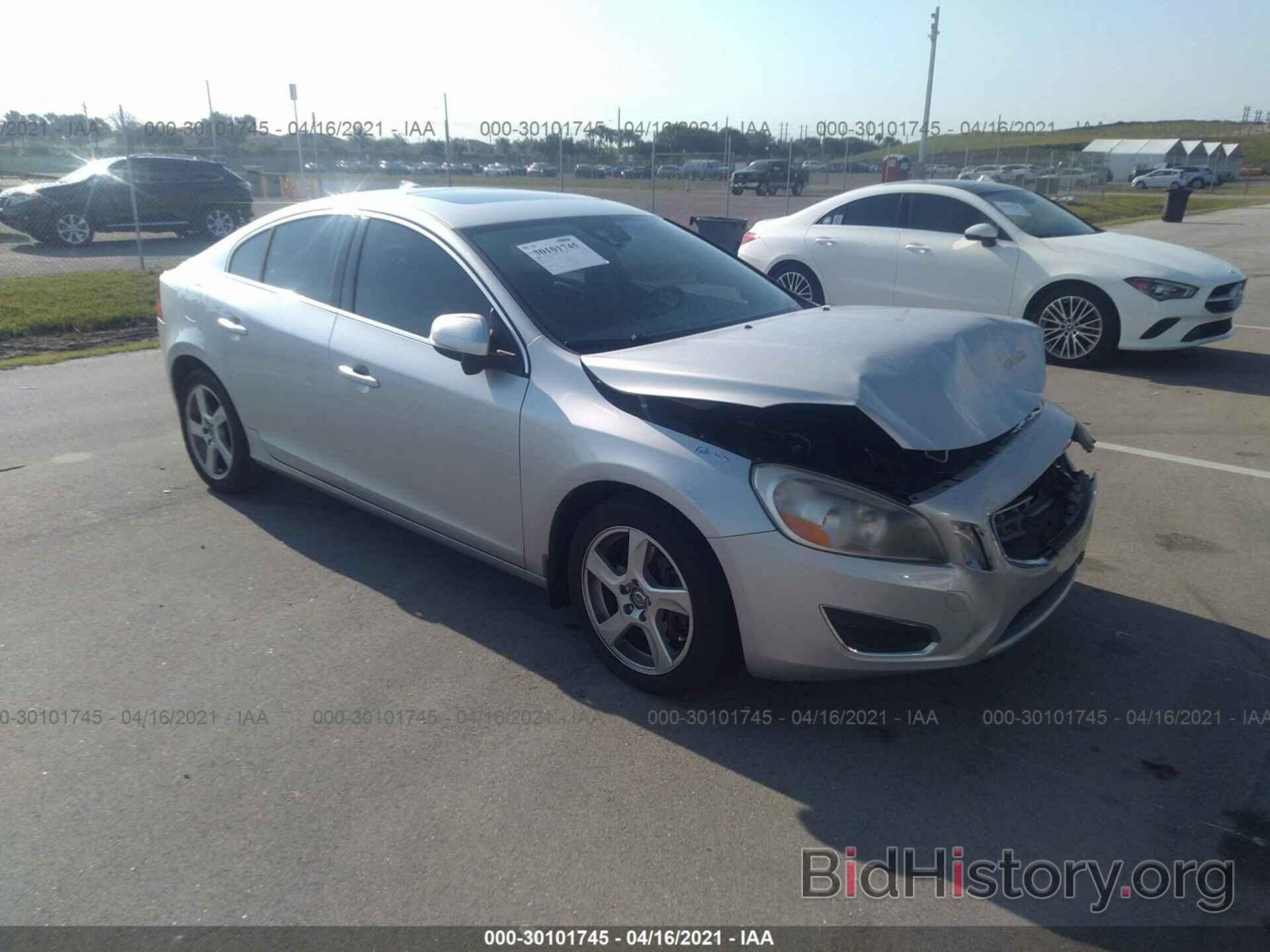 Photo YV1622FS6C2099774 - VOLVO S60 2012