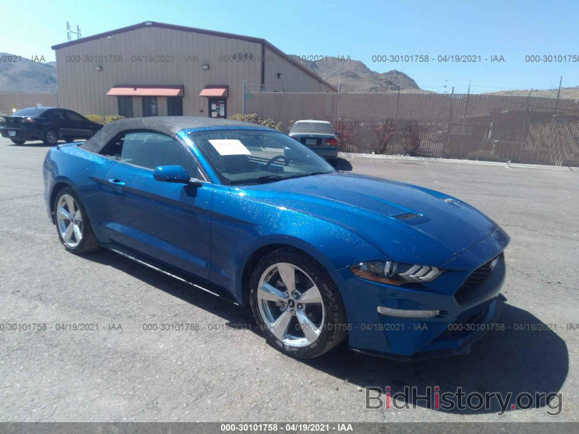 Photo 1FATP8UH9J5166146 - FORD MUSTANG 2018