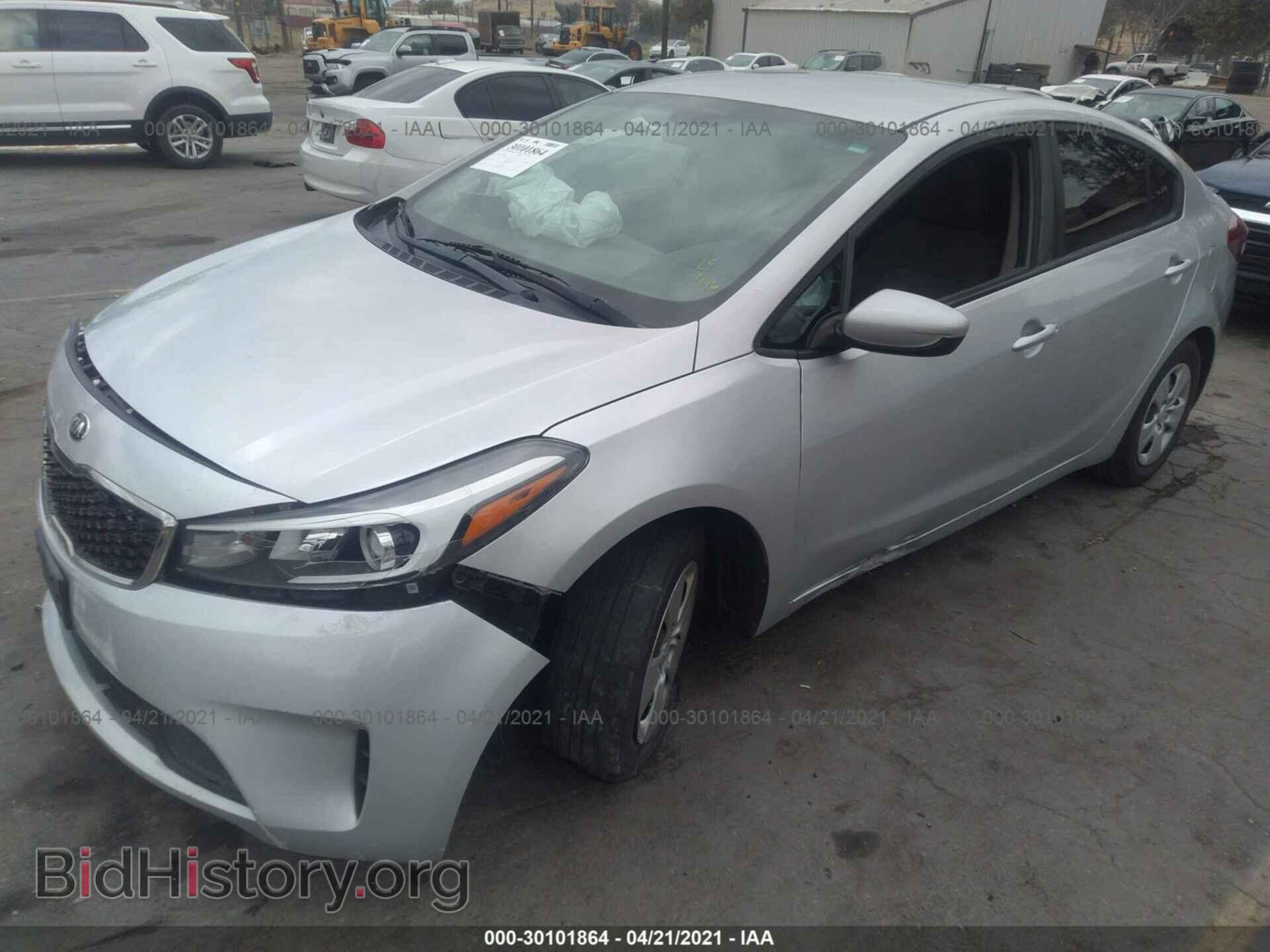 2017 KIA FORTE - VIN: 3KPFK4A77HE084196 - Фото 2