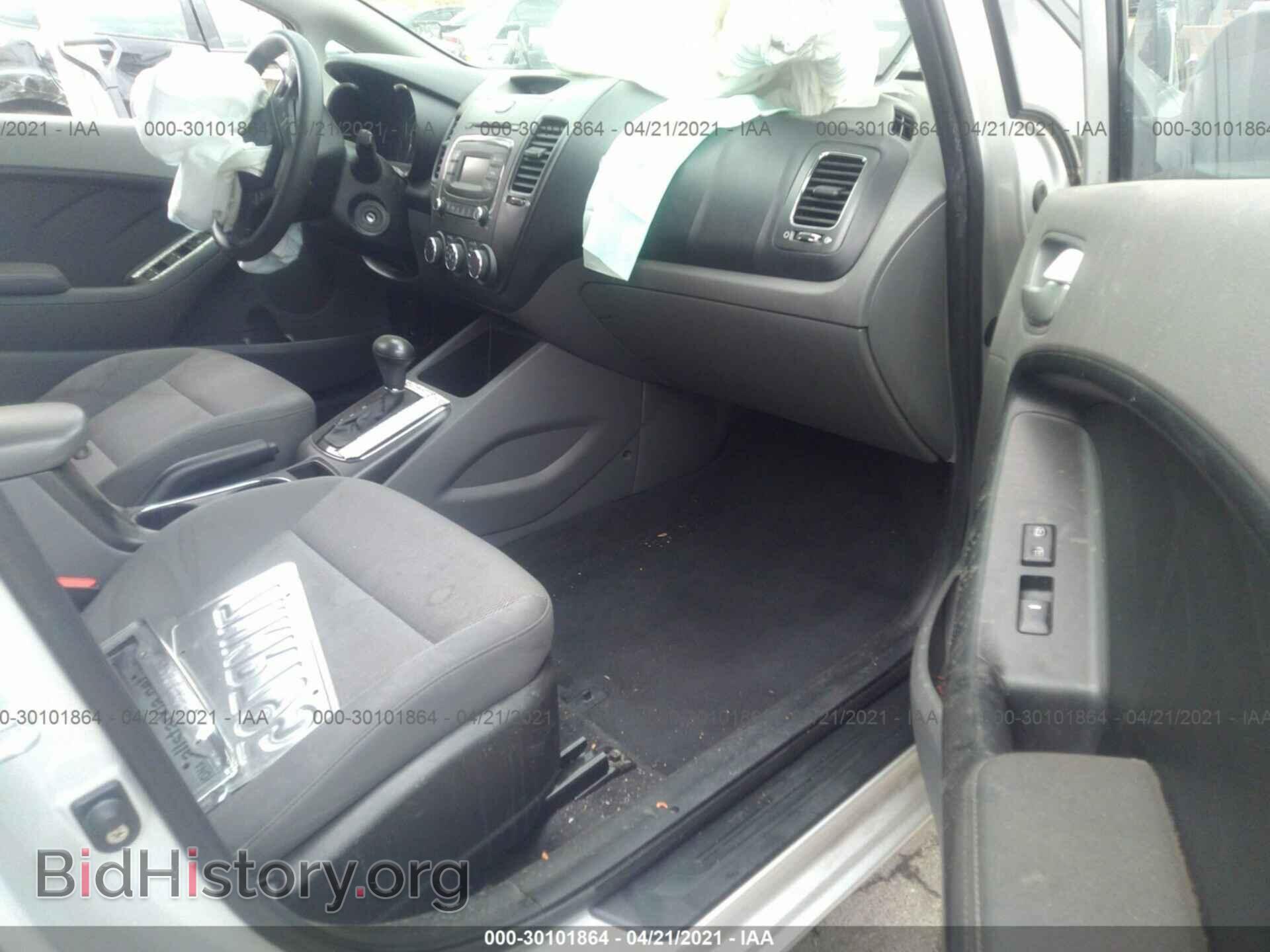 2017 KIA FORTE - VIN: 3KPFK4A77HE084196 - Фото 5