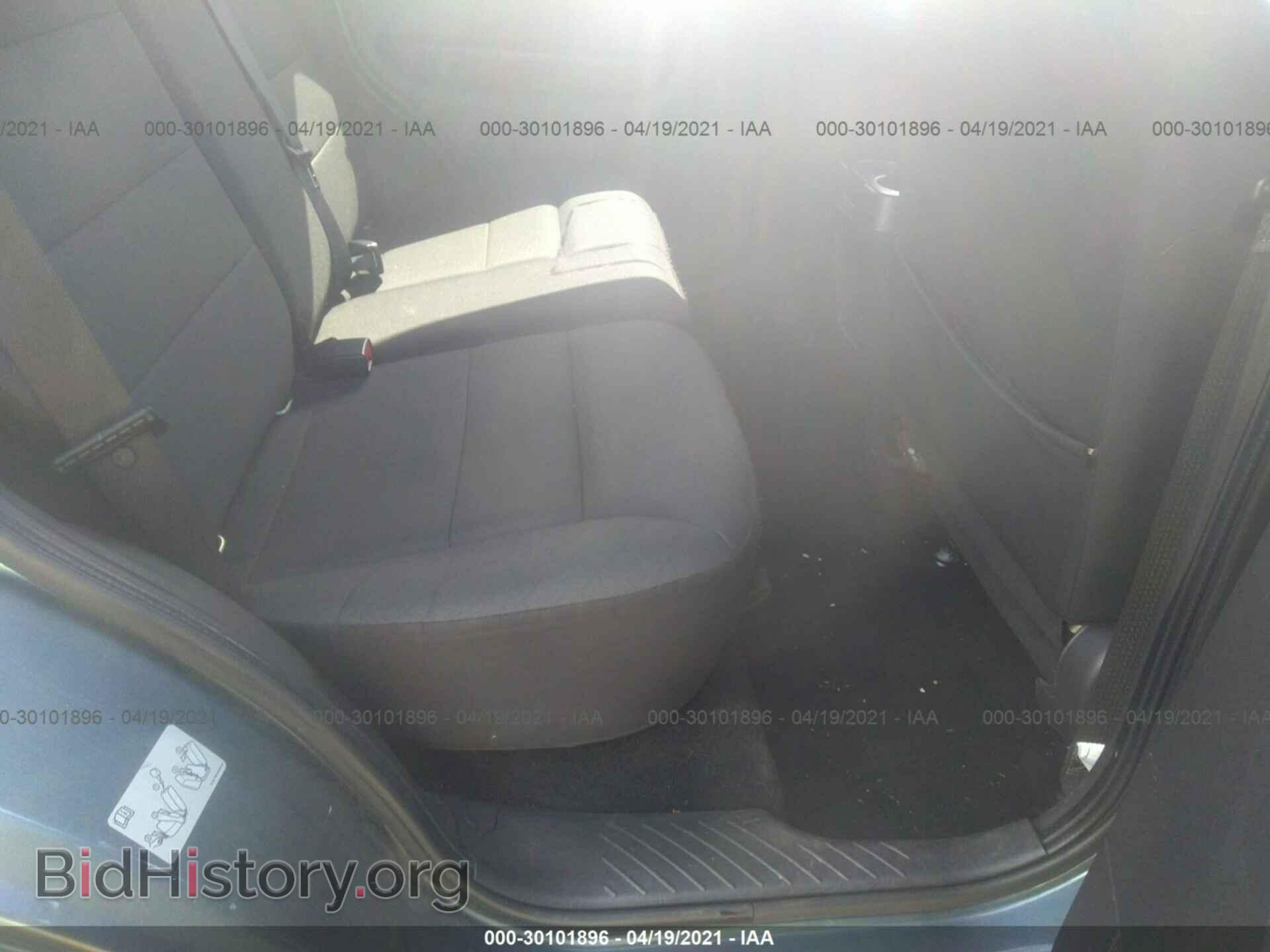 2012 FORD ESCAPE - VIN: 1FMCU0DG4CKC85797 - Photo 8