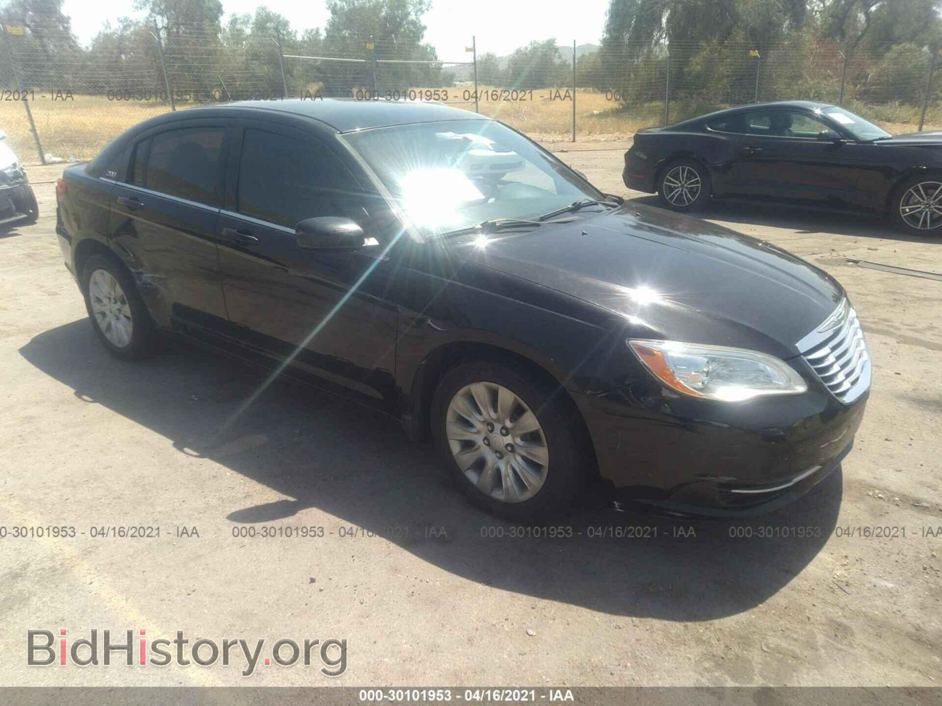 Фотография 1C3CCBAB0CN127200 - CHRYSLER 200 2012