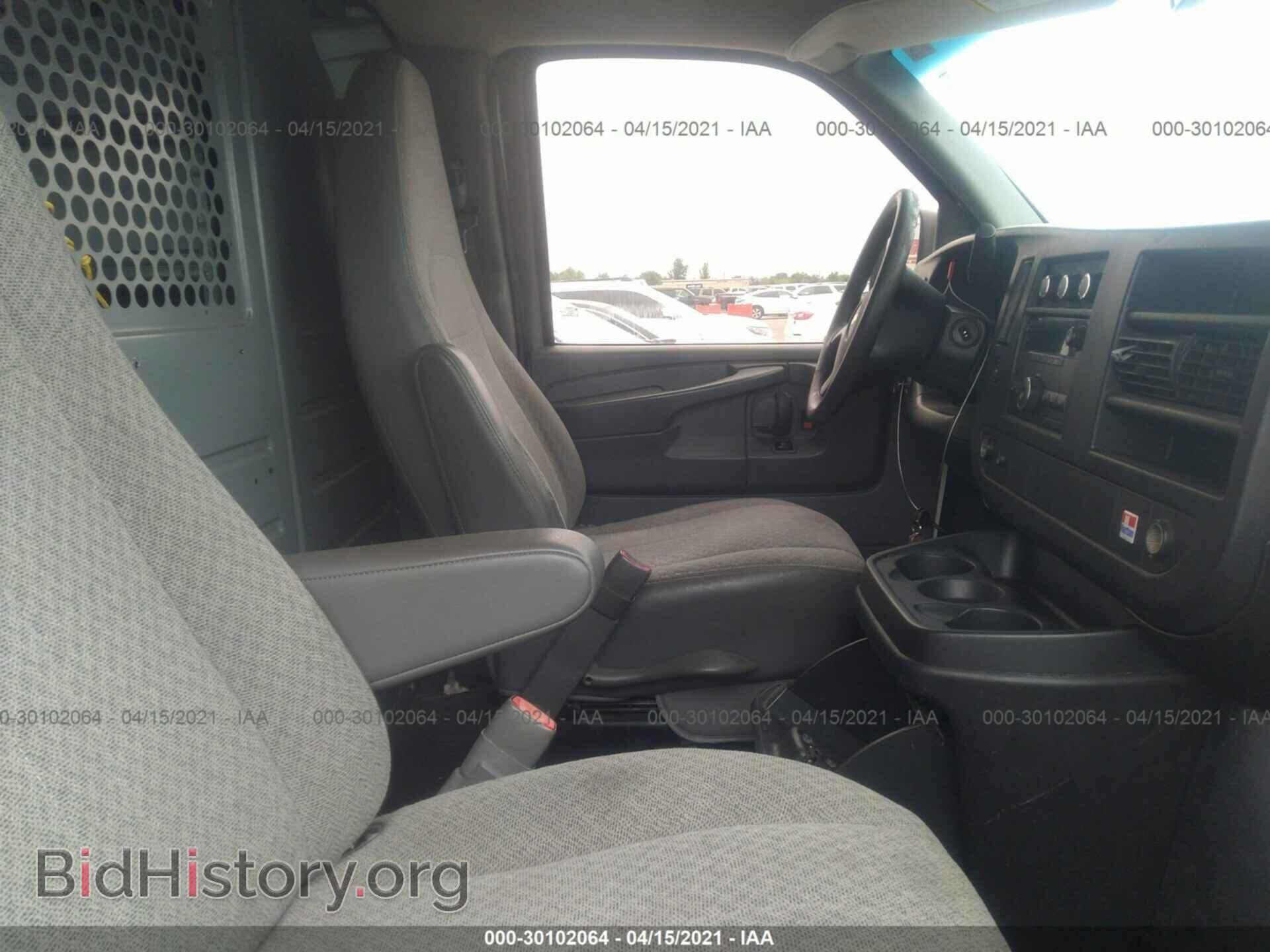 2014 CHEVROLET EXPRESS CARGO VAN - VIN: 1GCWGFBA7E1171733 - Photo 5