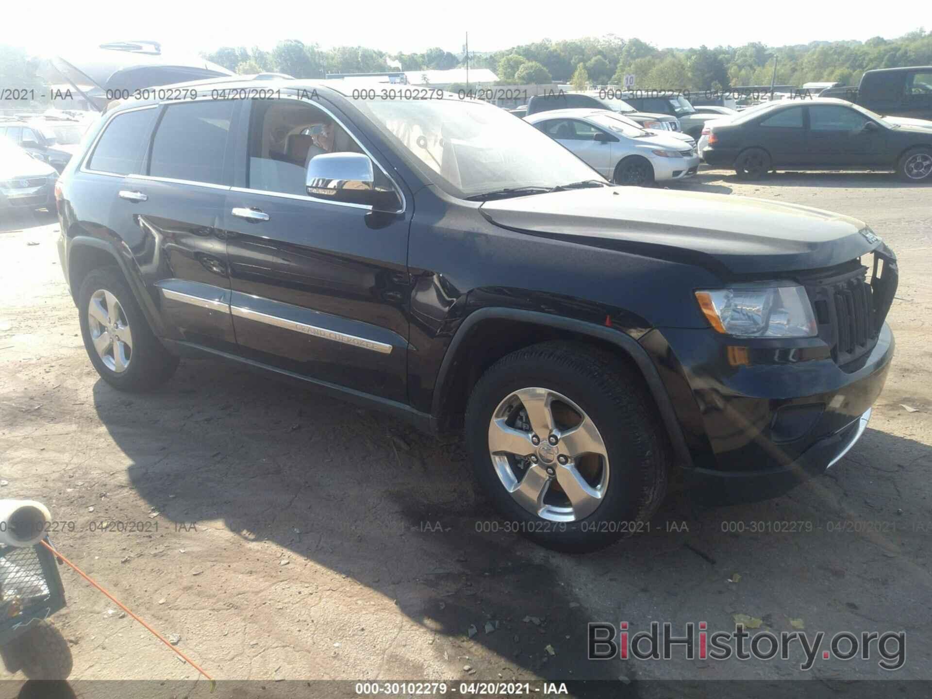 Photo 1J4RS5GG8BC588324 - JEEP GRAND CHEROKEE 2011