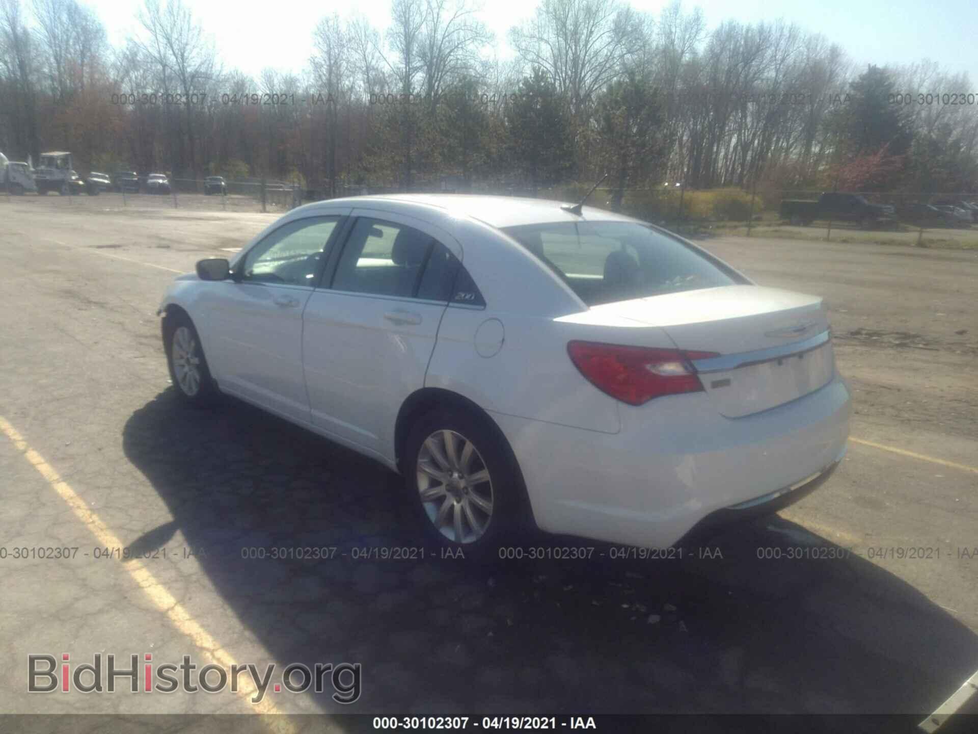 2013 CHRYSLER 200 - VIN: 1C3CCBBG8DN532247 - Фото 3