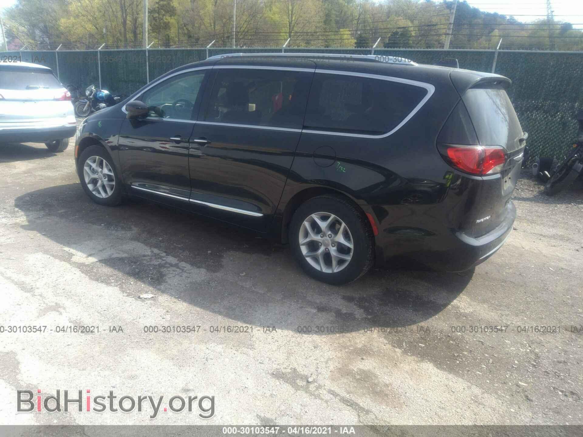2019 CHRYSLER PACIFICA - VIN: 2C4RC1EG9KR704040 - Фото 3