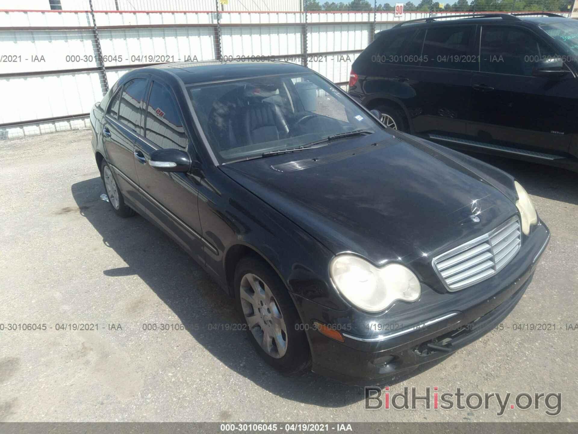 Фотография WDBRF92H36F827573 - MERCEDES-BENZ C-CLASS 2006