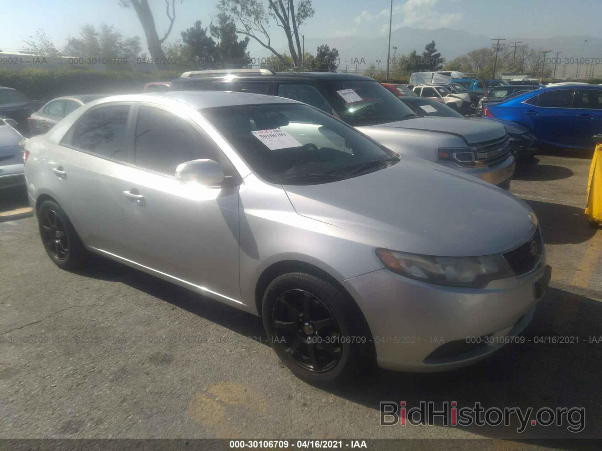 Photo KNAFU4A26A5040722 - KIA FORTE 2010