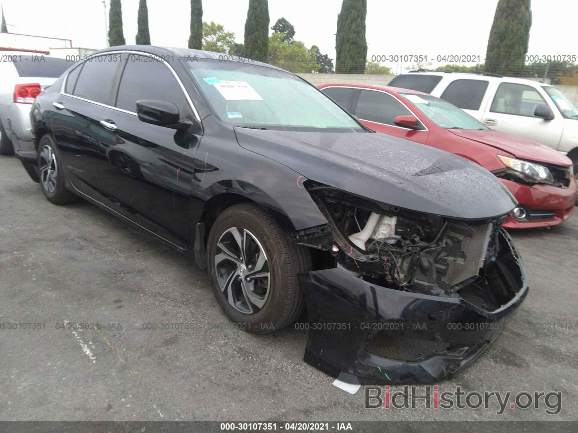 Photo 1HGCR2F37GA163315 - HONDA ACCORD SEDAN 2016