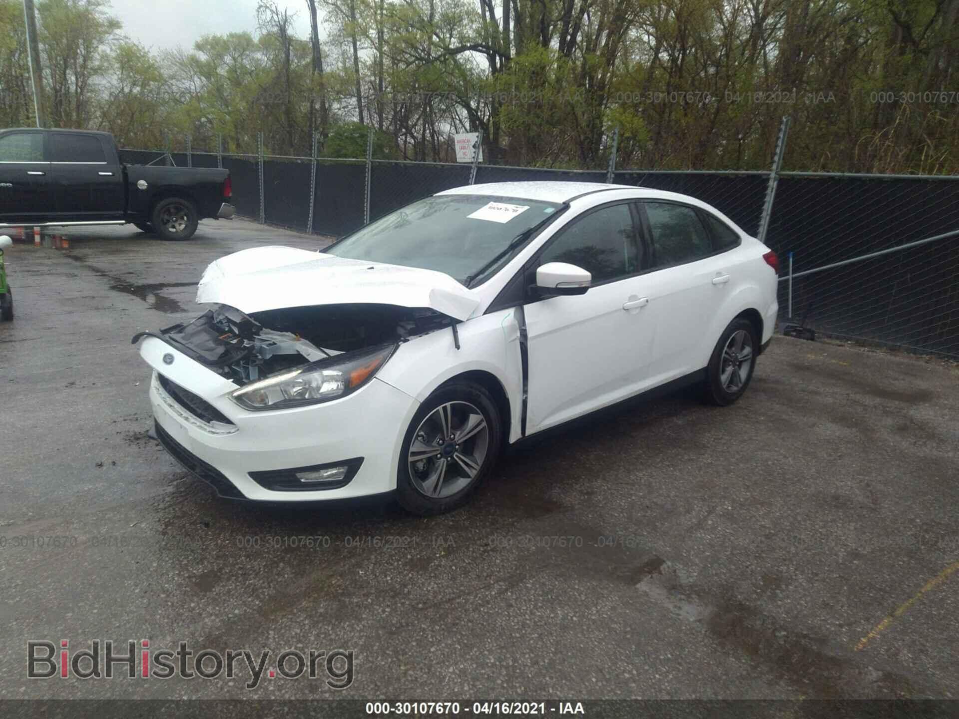 2017 FORD FOCUS - VIN: 1FADP3FEXHL266854 - Фото 2