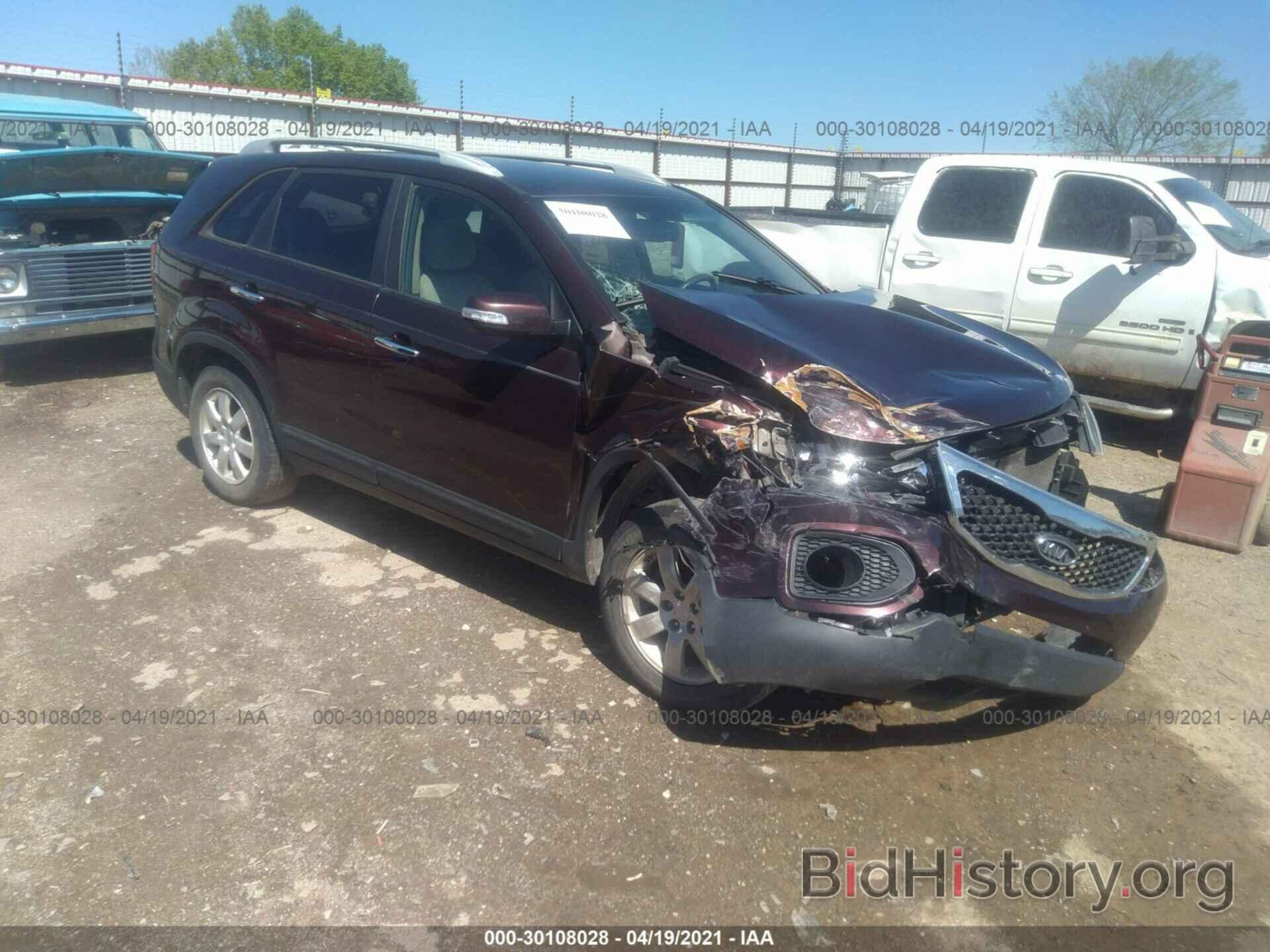 Photo 5XYKT3A14BG037817 - KIA SORENTO 2011