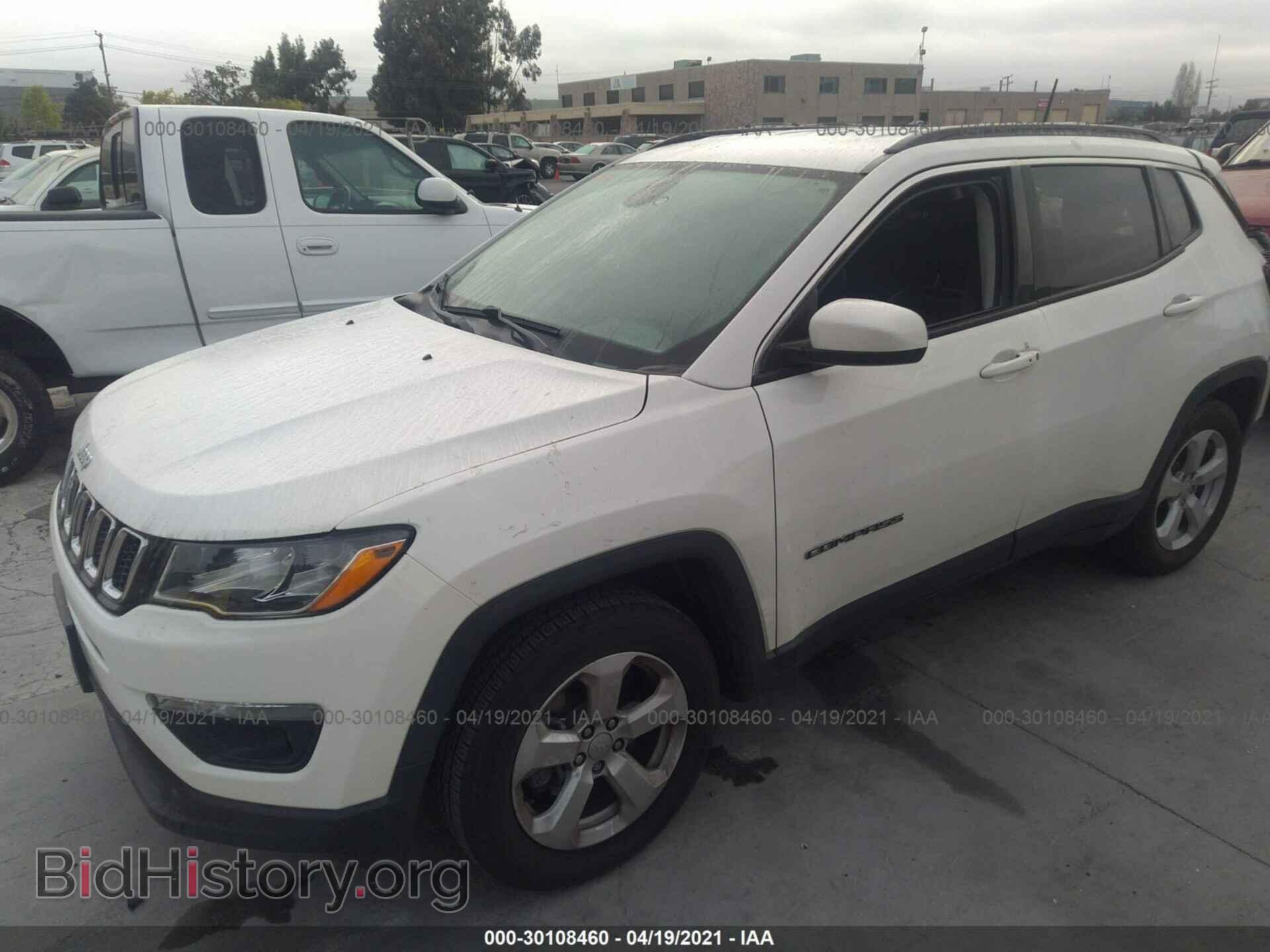 2018 JEEP COMPASS - VIN: 3C4NJCBB6JT165543 - Фото 2