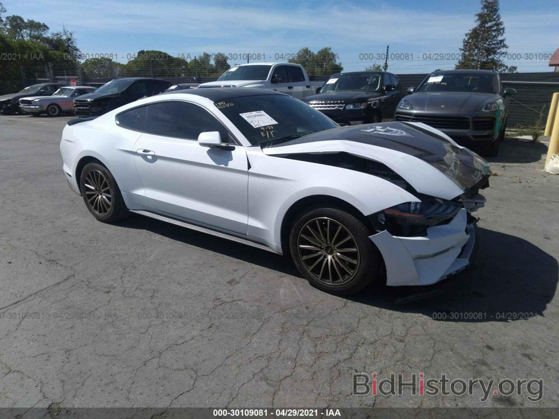 Photo 1FA6P8TH6J5105514 - FORD MUSTANG 2018