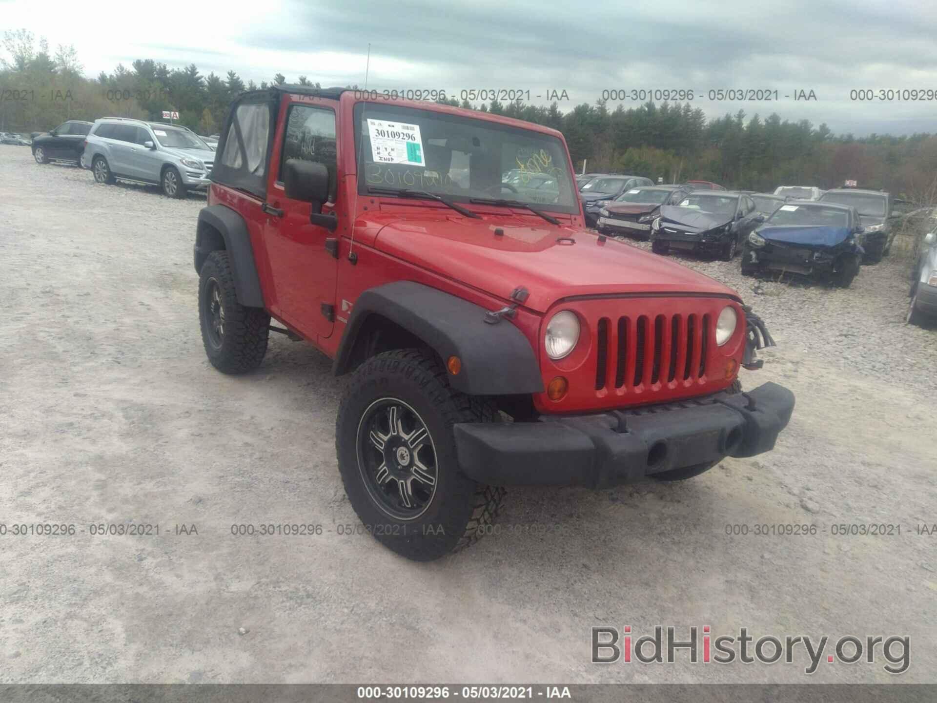 Photo 1J4FA24147L165106 - JEEP WRANGLER 2007