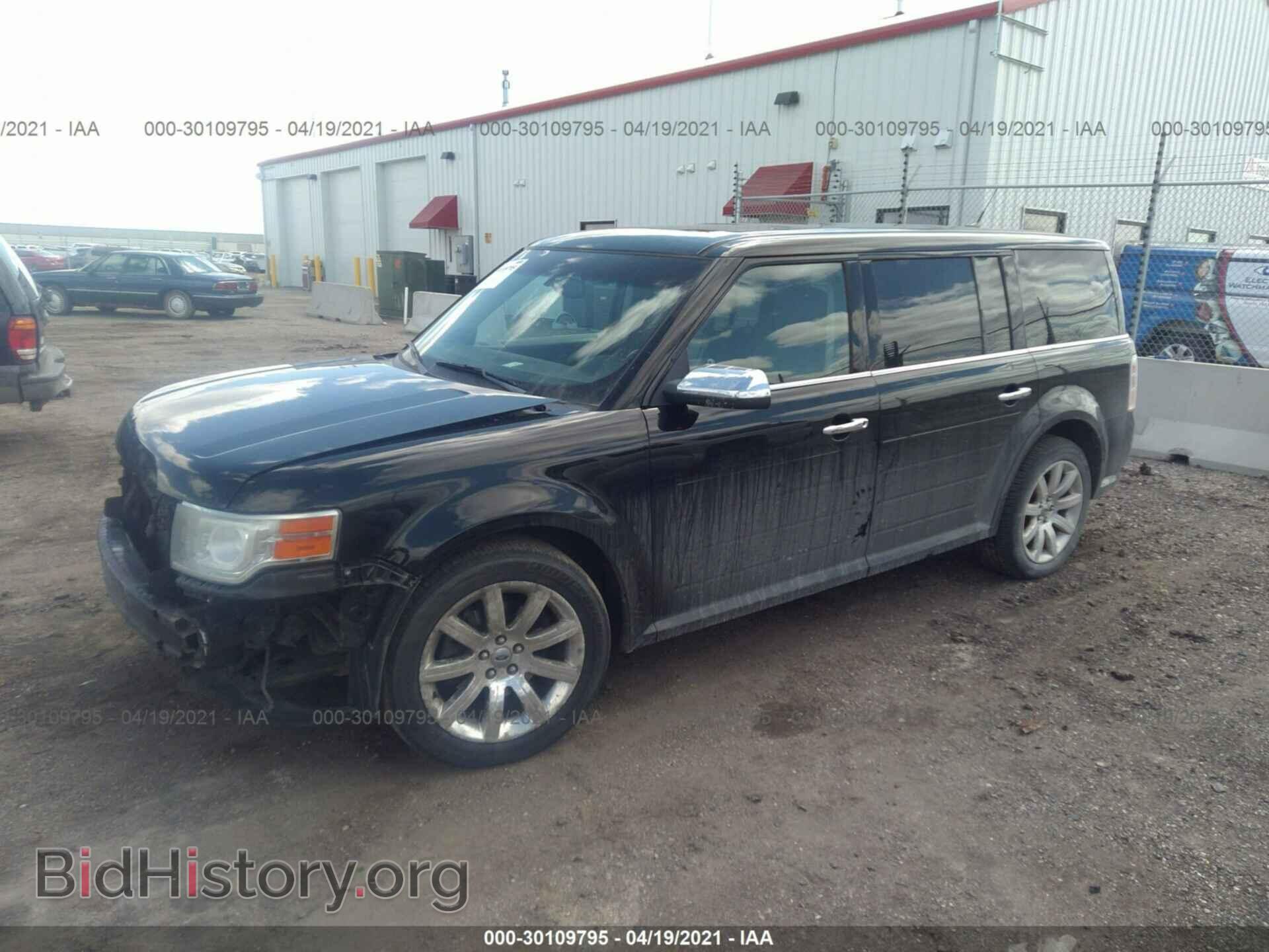 2009 FORD FLEX - VIN: 2FMEK63C39BA45708 - Photo 2