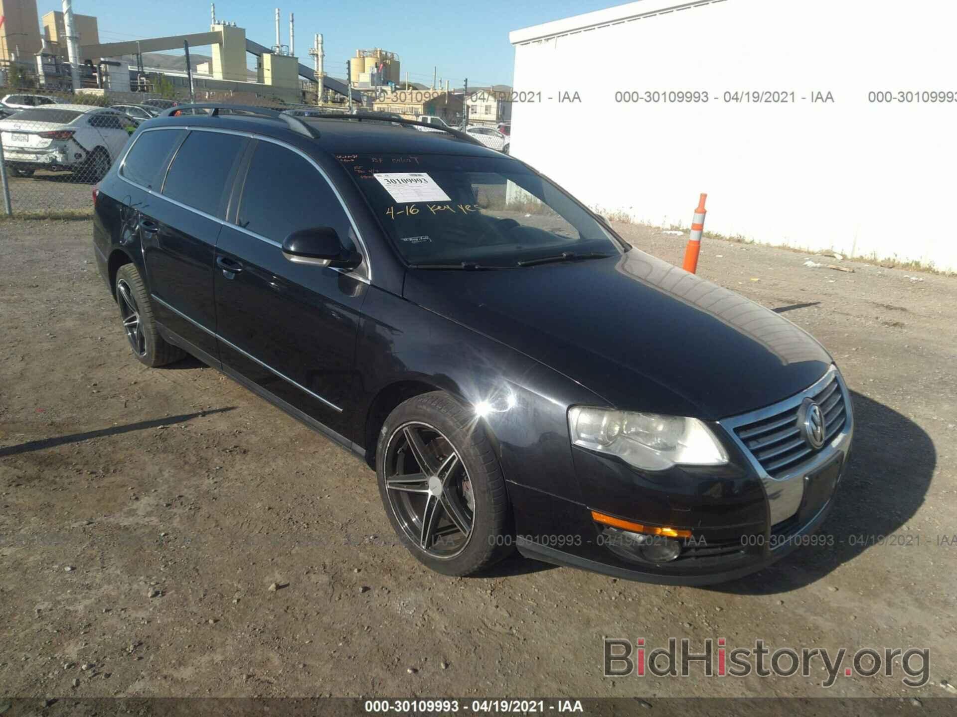 Photo WVWTU93CX7E002797 - VOLKSWAGEN PASSAT WAGON 2007