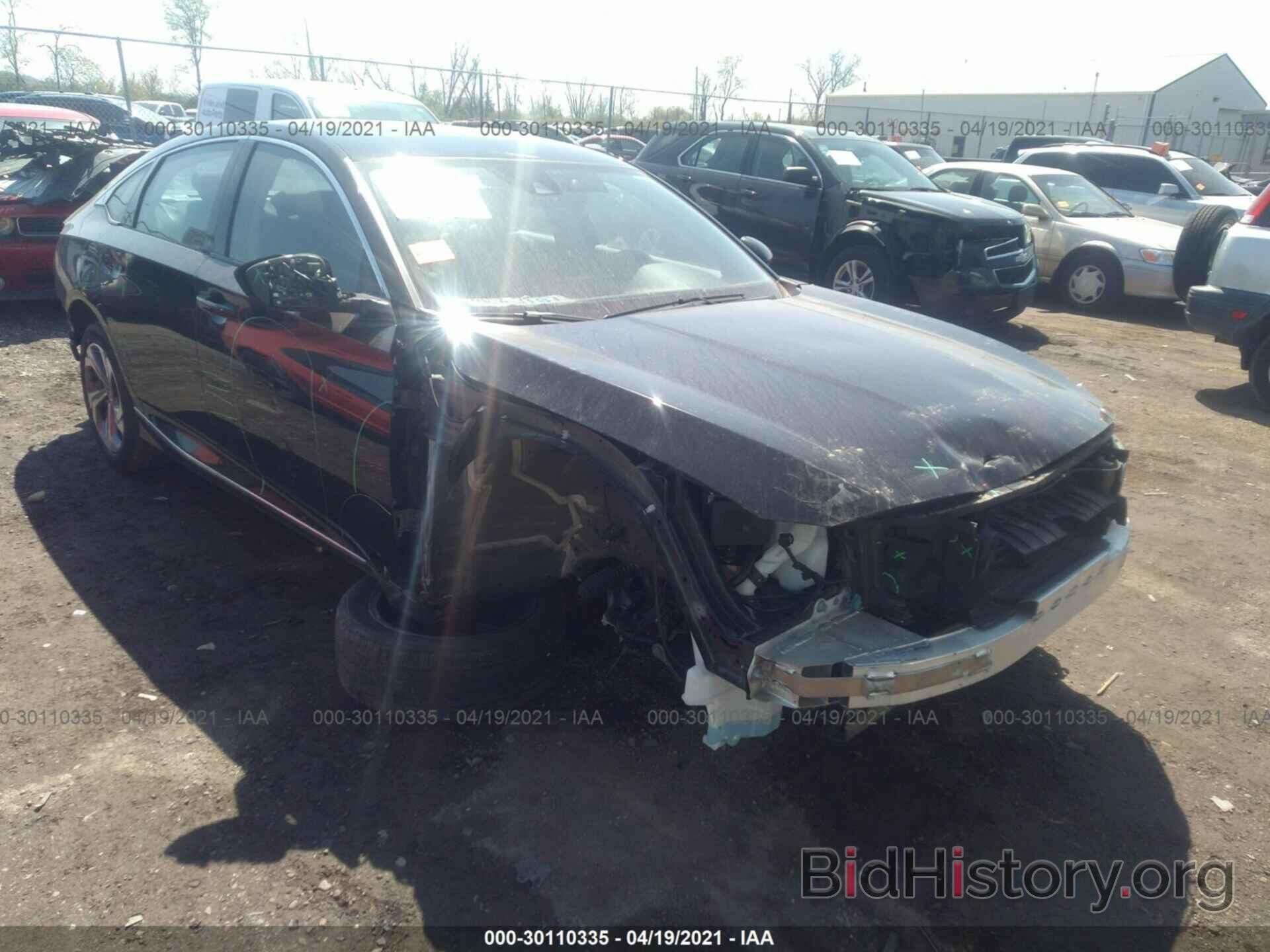 Photo 1HGCV1F44KA136077 - HONDA ACCORD SEDAN 2019