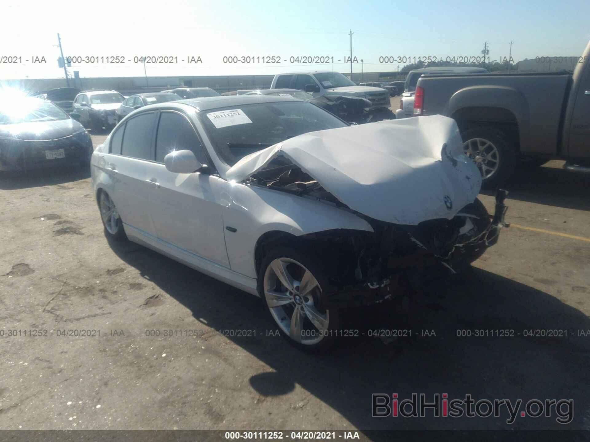 Photo WBAPM5G53BNN00884 - BMW 3 SERIES 2011