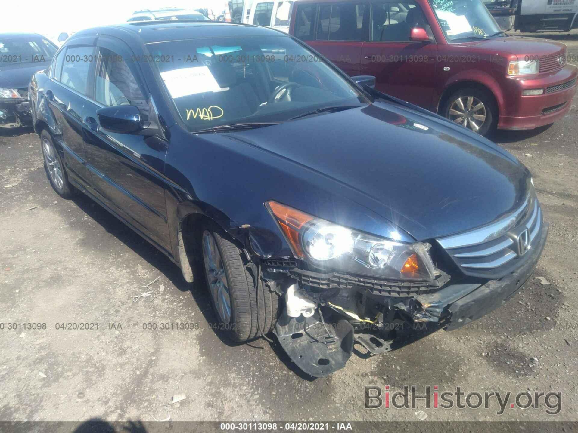 Photo 1HGCP2F84CA146001 - HONDA ACCORD SDN 2012