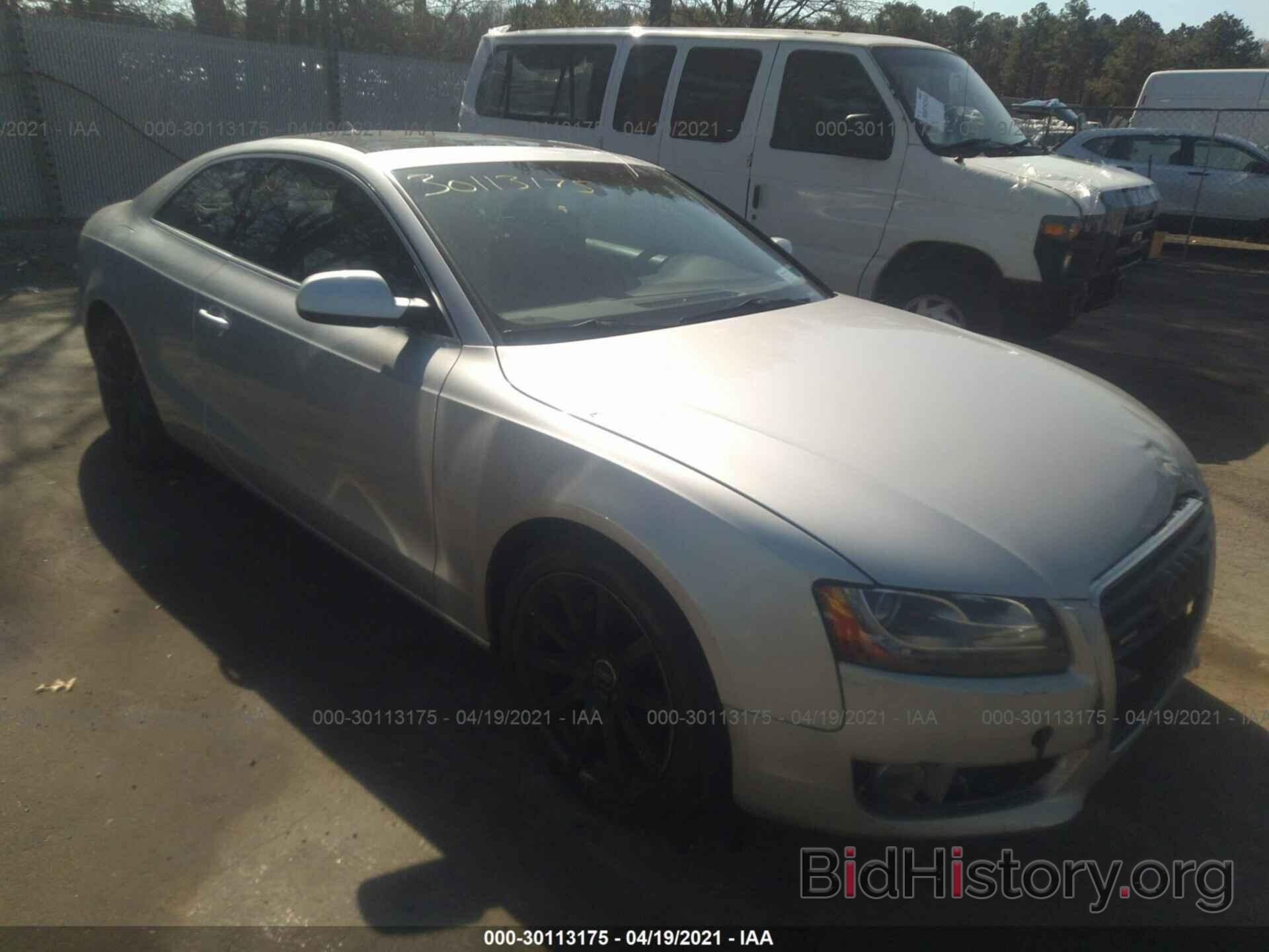 Photo WAULFAFR5BA010198 - AUDI A5 2011